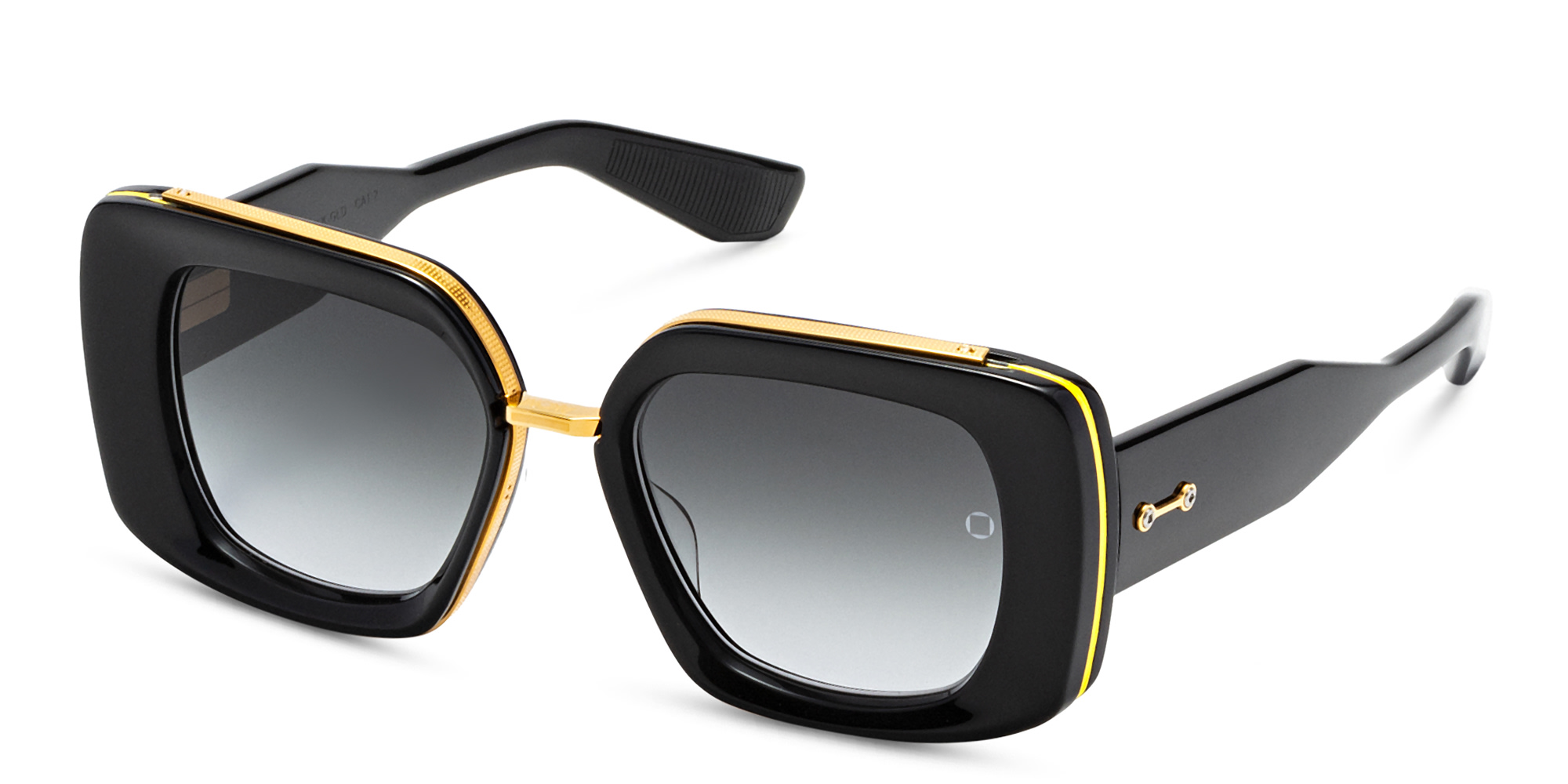 AKONI Square Sunglasses in Black – Product Photo 2