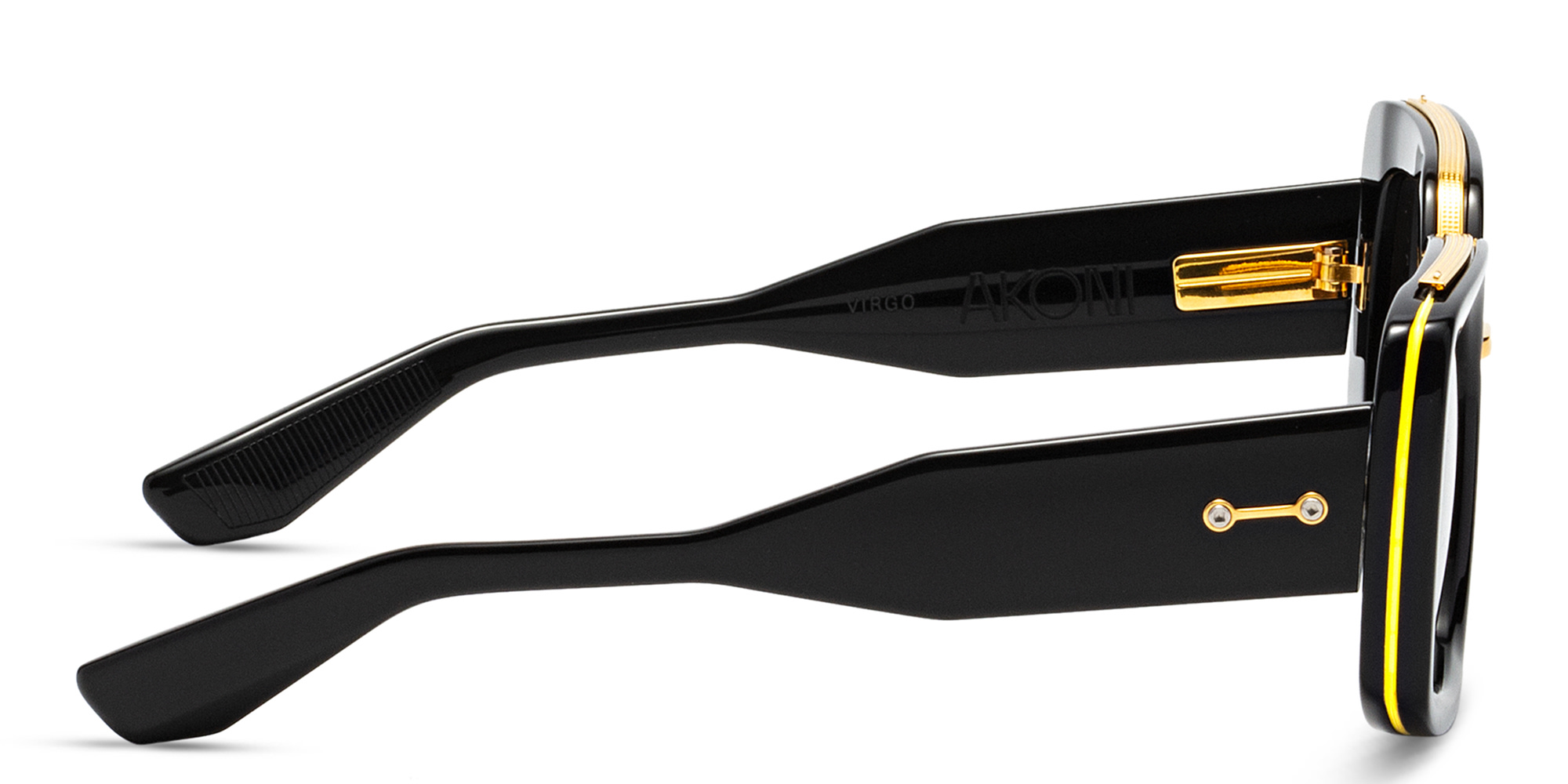 AKONI Square Sunglasses in Black – Product Photo 3