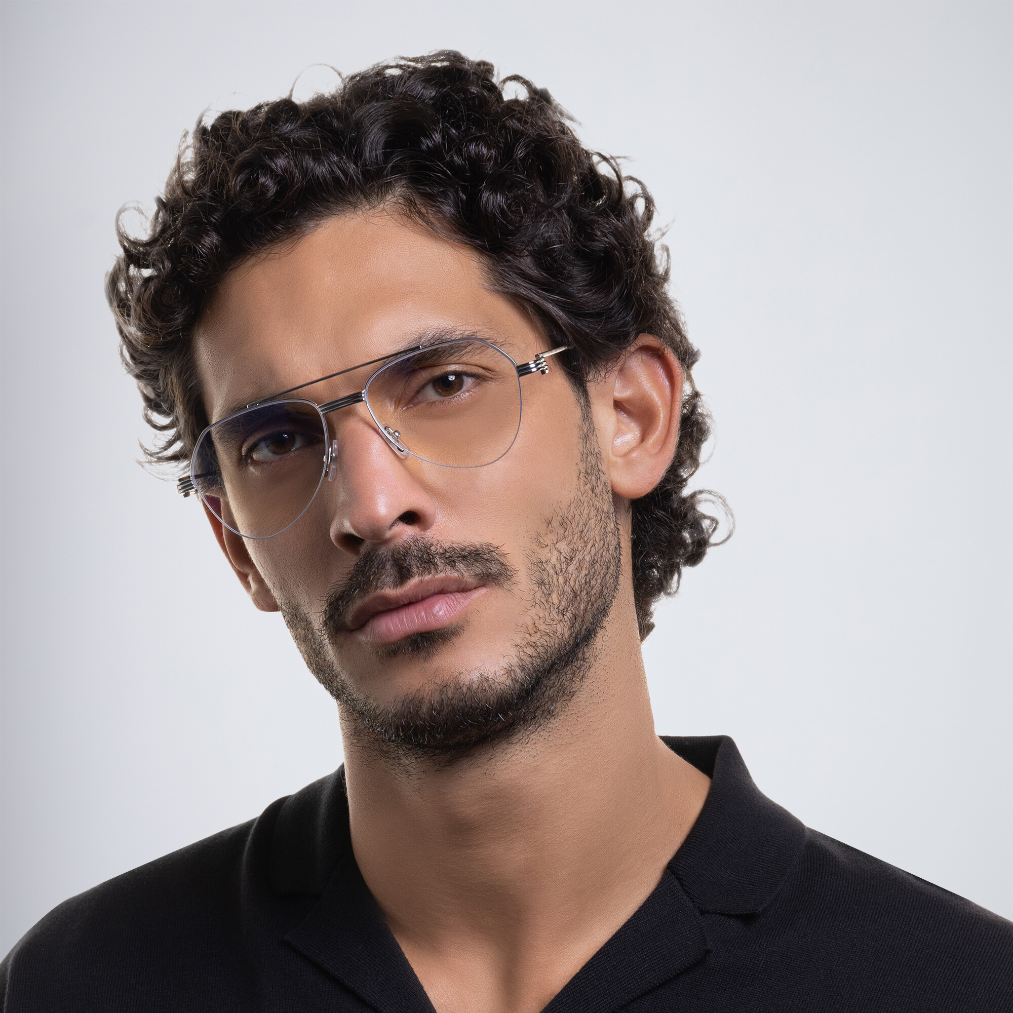 تسوق نظارات طبية بروميير دو كارتييه واسعة طراز بايلوت كارتييه بلون فضي أونلاين.