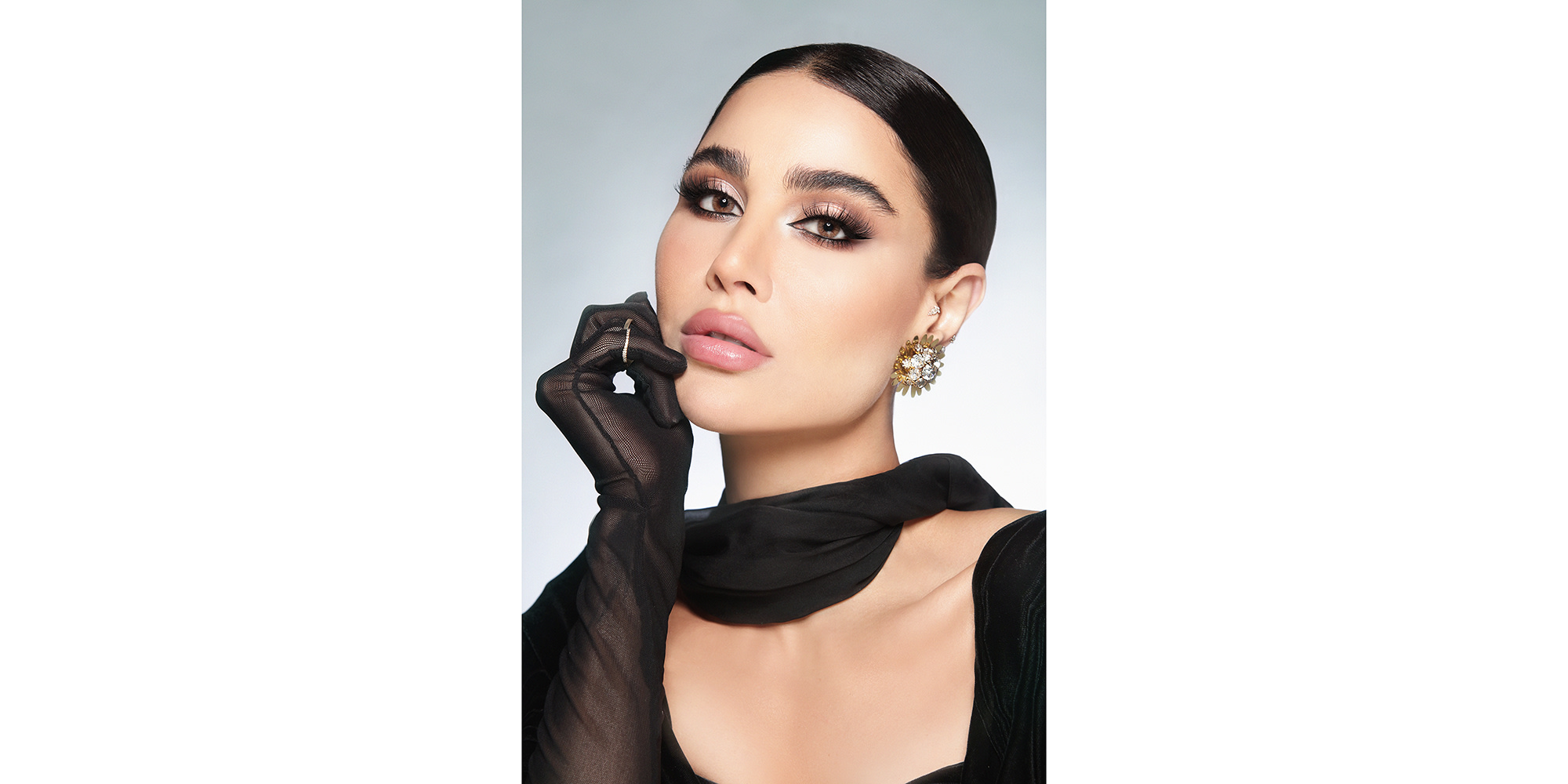 DIVA Monthly Color Contact Lenses - Cream – Product Photo 3