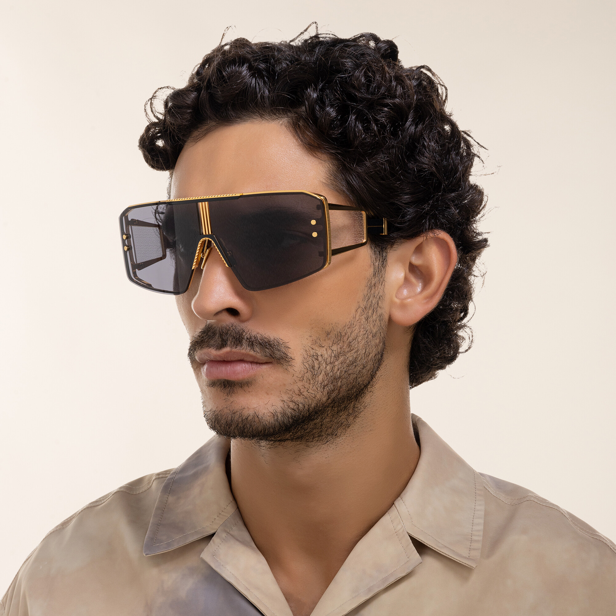 Shop BALMAIN Unisex Wide Irregular Sunglasses in Black online.