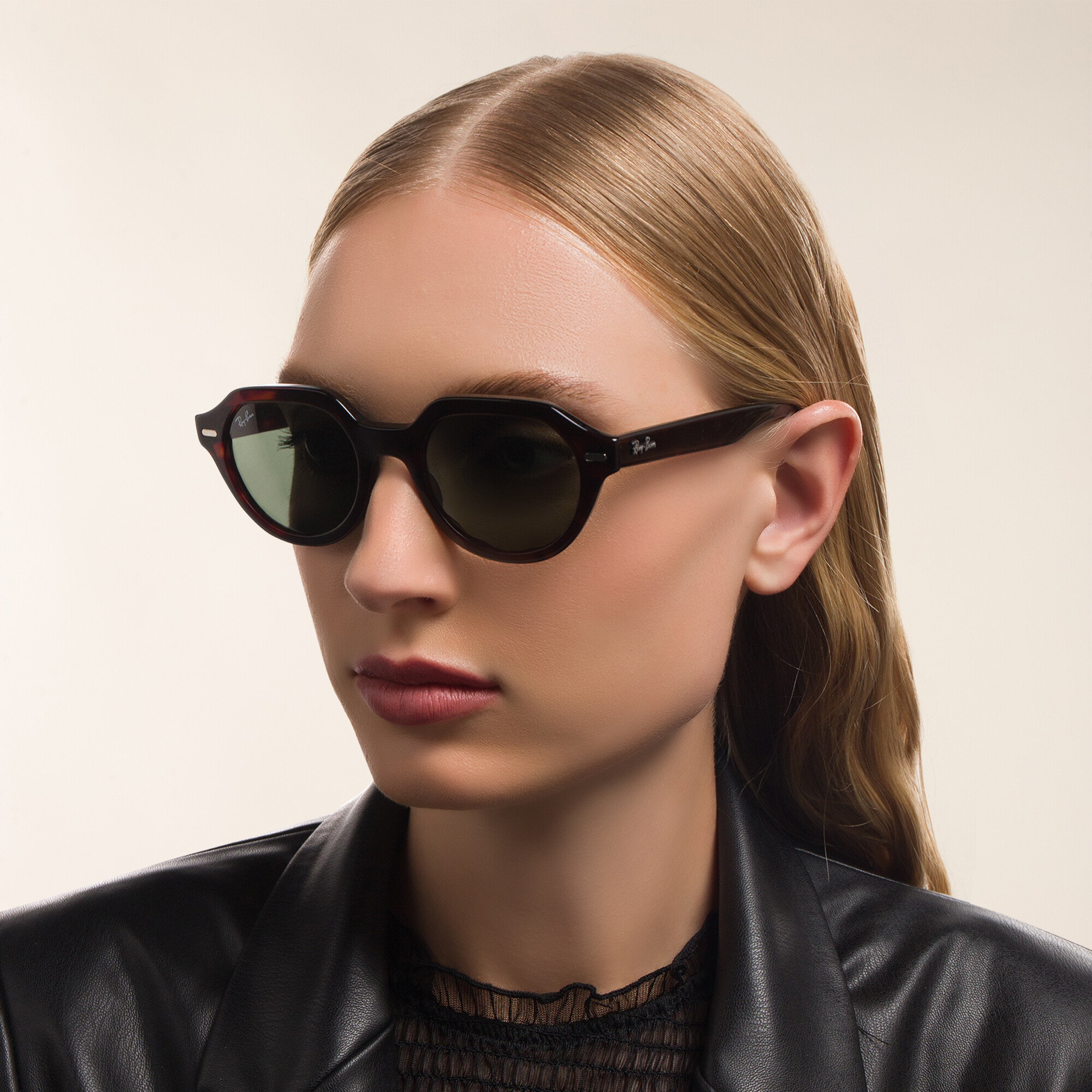 Shop Ray-Ban Unisex Square Sunglasses in Havana online.