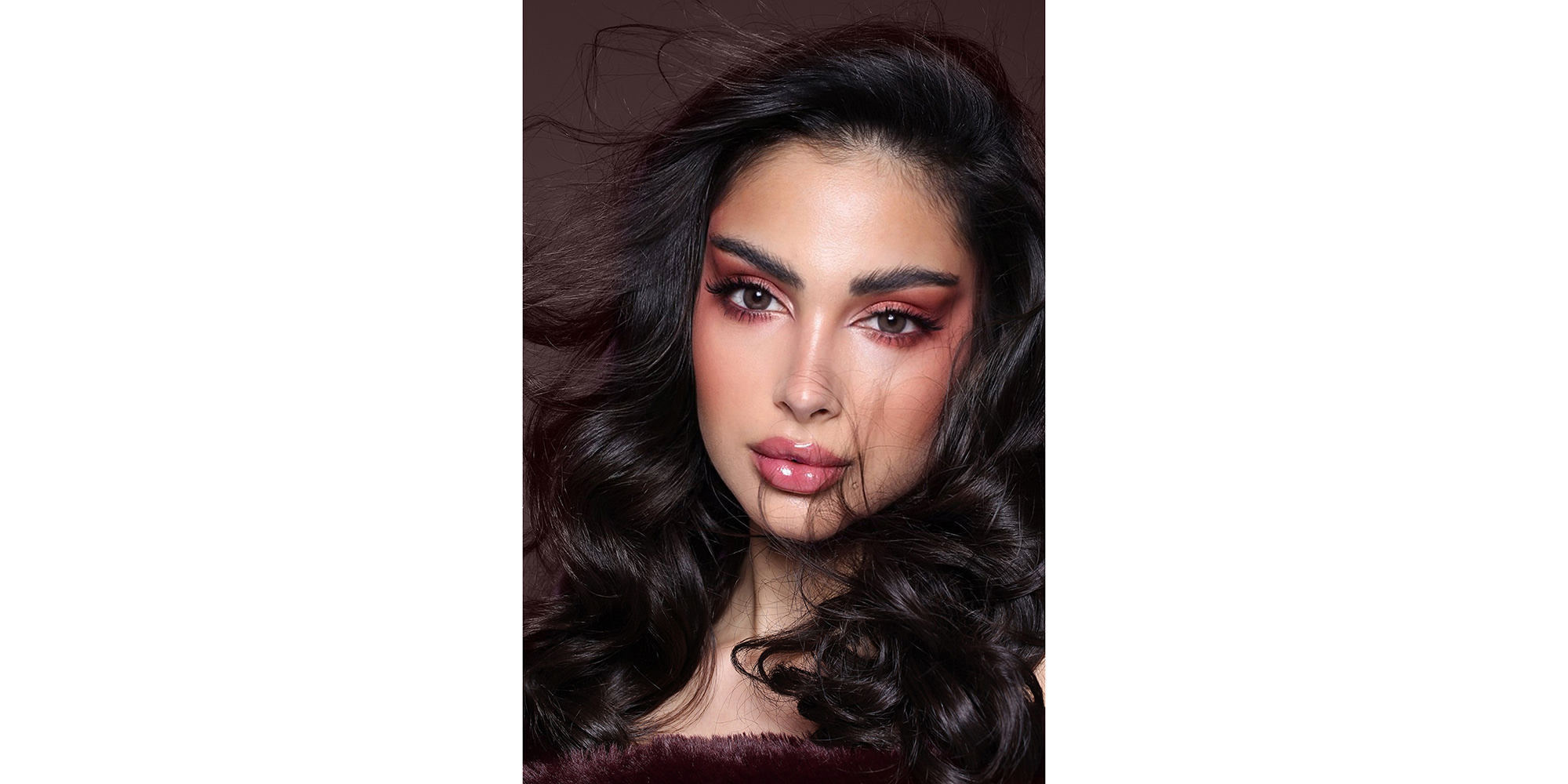 Amara Monthly Color Contact Lenses - Tan – Product Photo 3