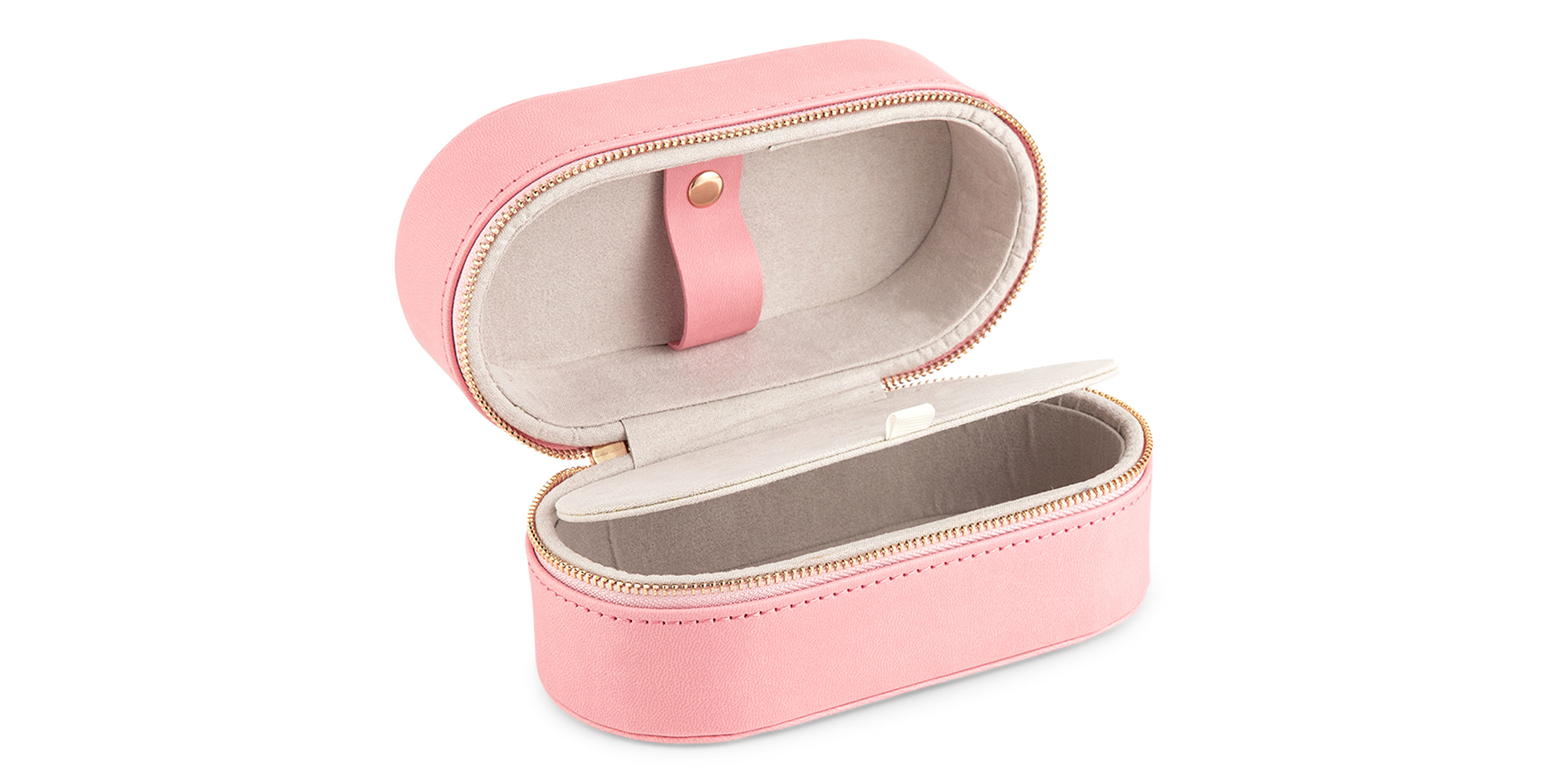 Shop MO Cases Leather Travel Case online.