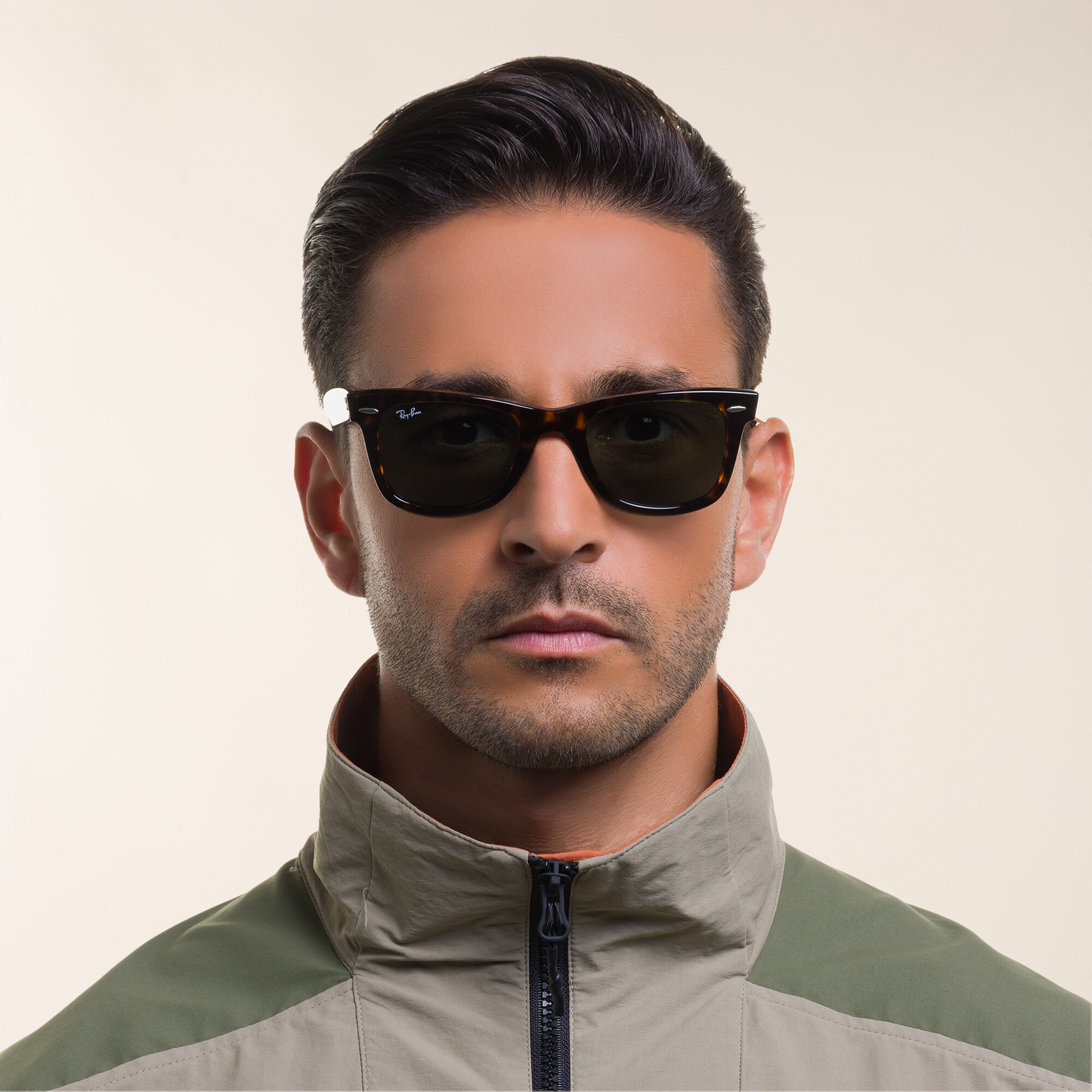 Shop Ray-Ban Wayfarer Unisex Square Sunglasses in Tortoise online.