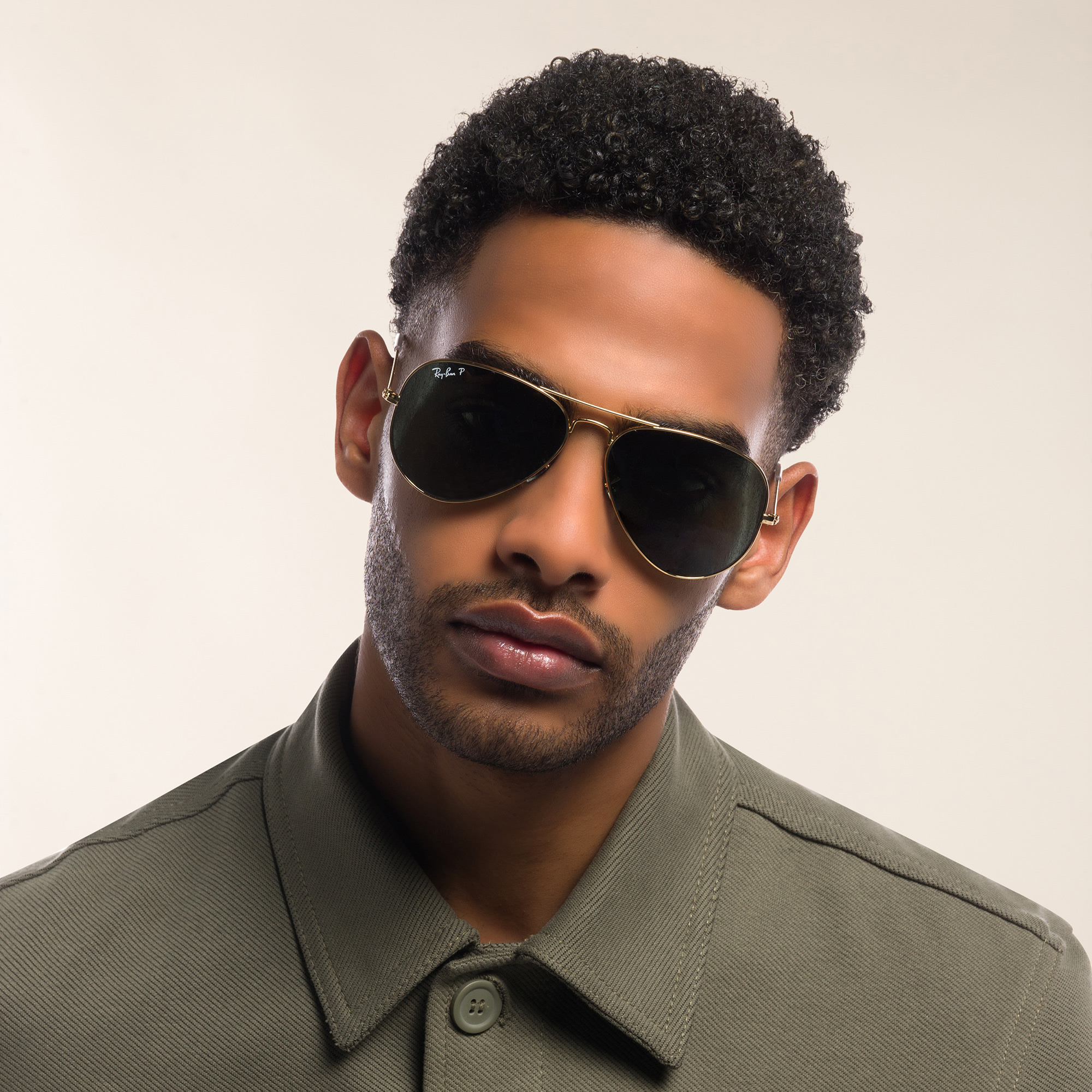 Ray-Ban Pilot Classic Sunglasses in Gold – Product Photo 8