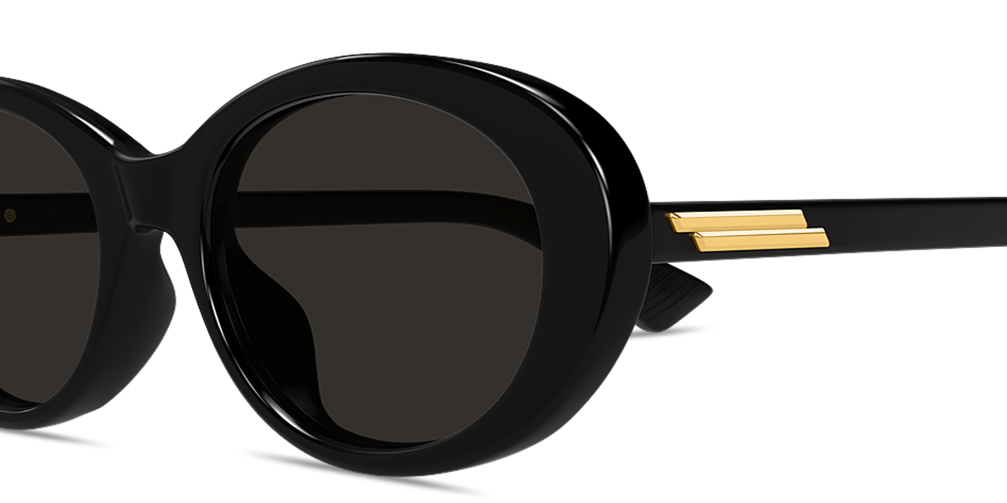 Shop BOTTEGA VENETA Classic Oval Sunglasses in Black online.