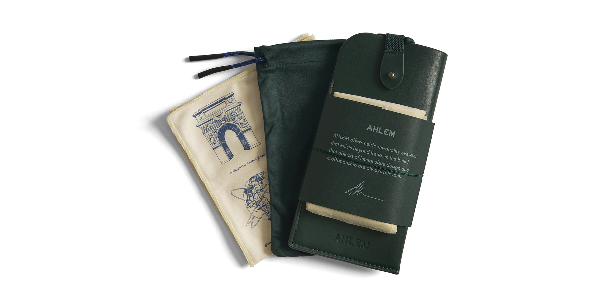 AHLEM Galilée Round Eyeglasses in Champagne – Product Photo 3