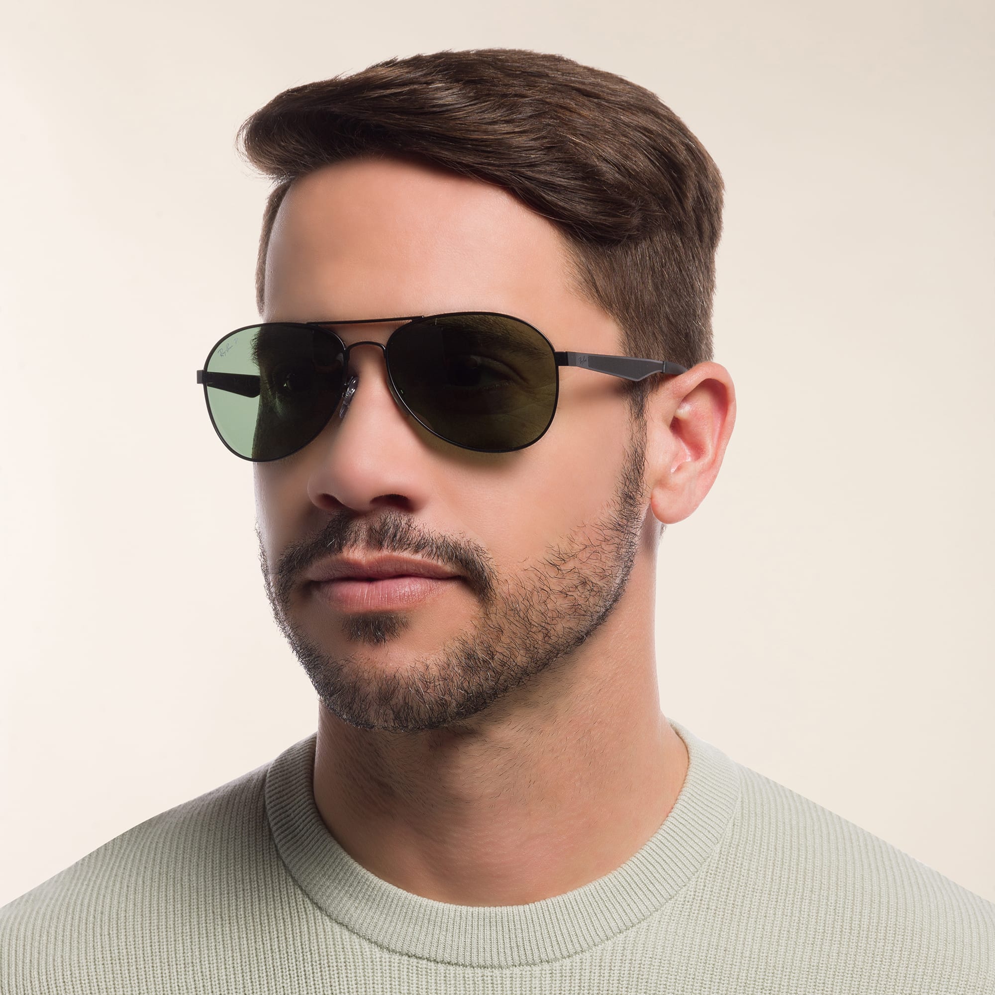 Shop Ray-Ban Unisex Aviator Sunglasses in Black online.