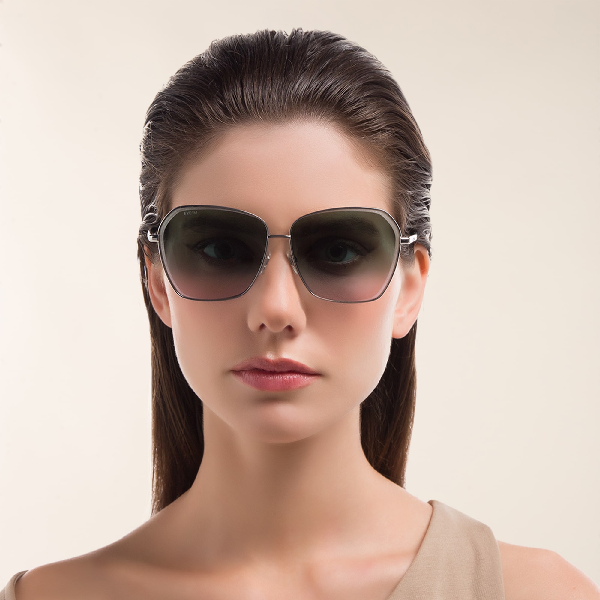 Shop EYE'M Wide Cat Eye Sunglasses in Silver online.