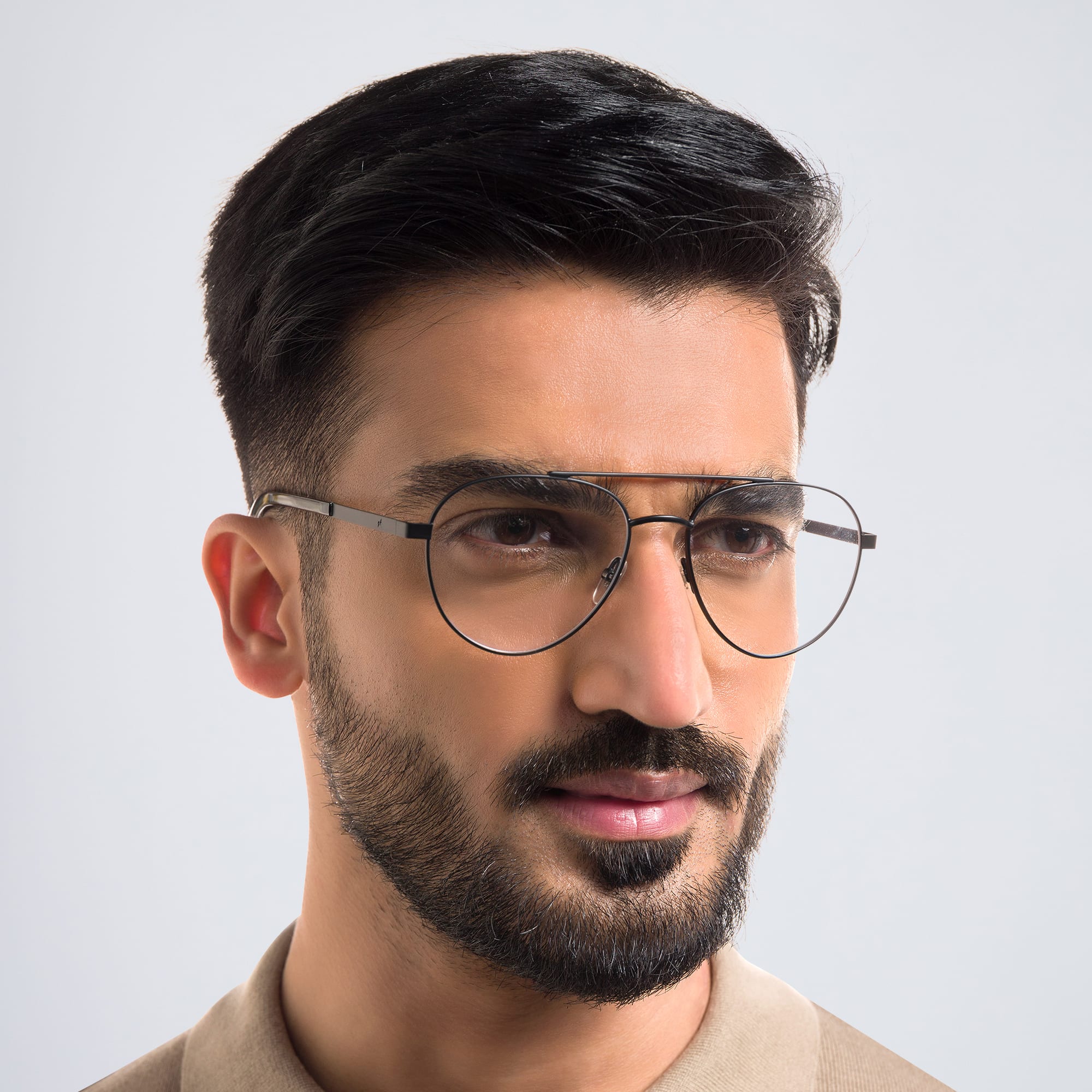 Shop EYE'M Wide Aviator Eyeglasses in Black online.