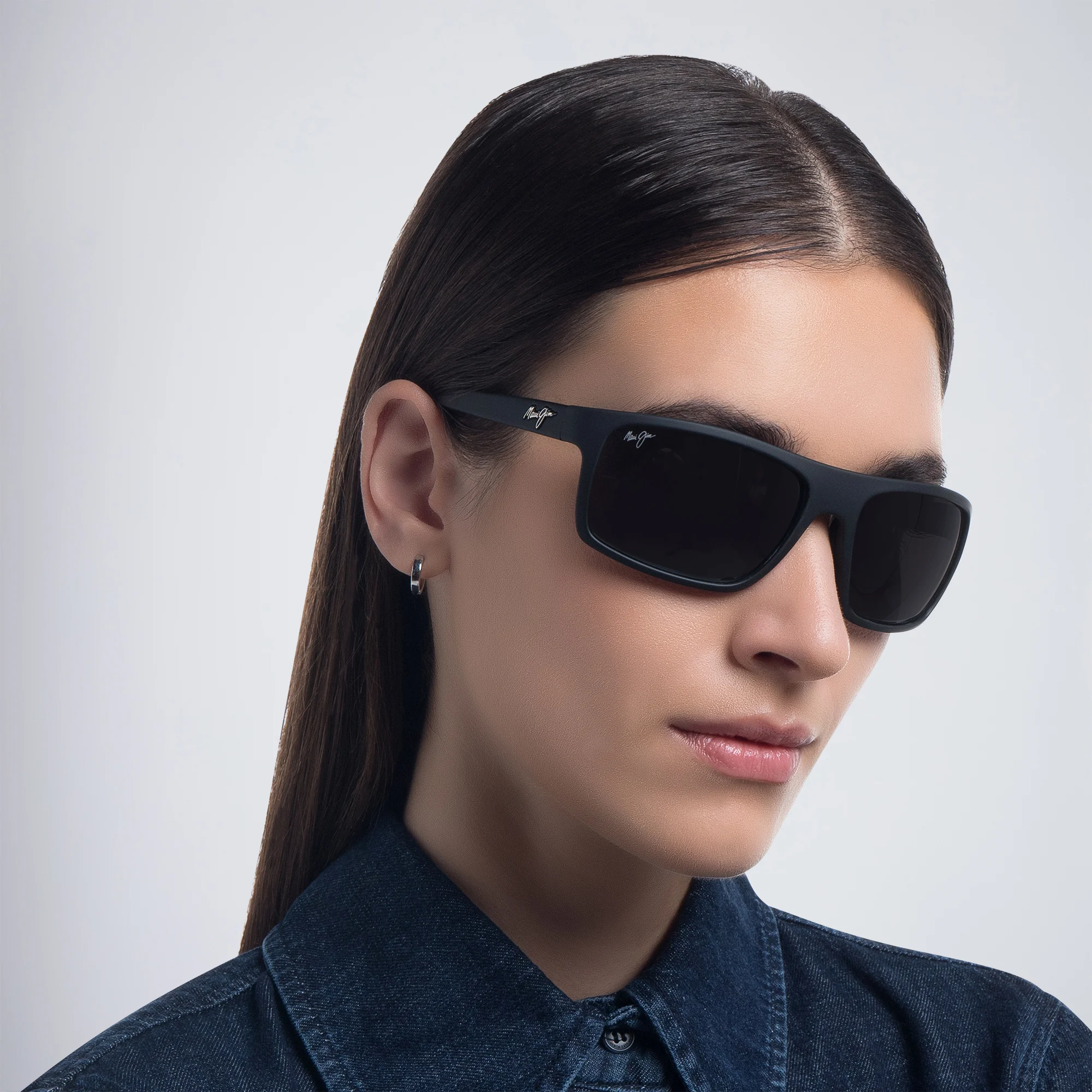 Shop Maui Jim Byron Bay Unisex Rectangle Sunglasses in Black online.