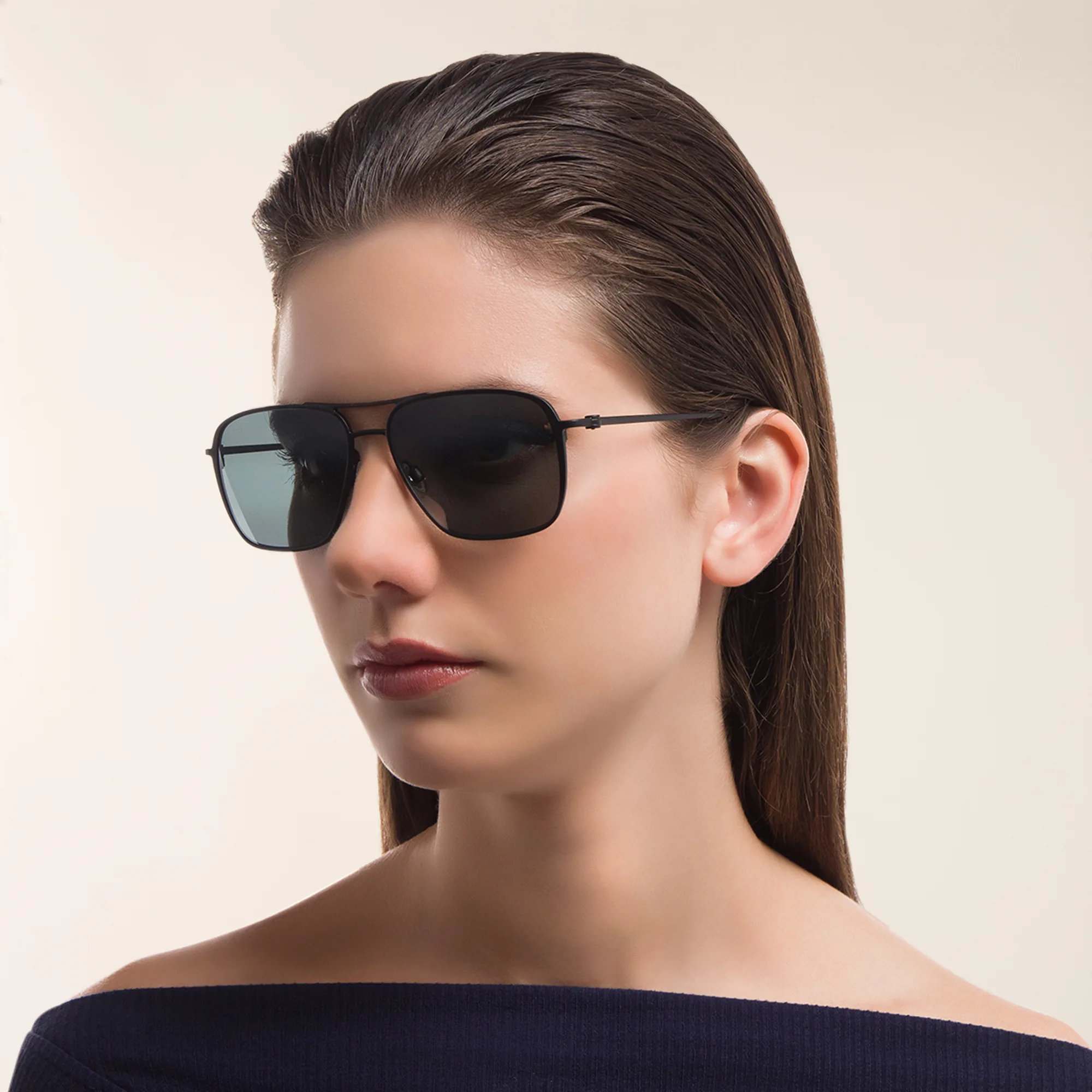 Shop Maui Jim Beaches 541 Unisex Aviator Sunglasses in Black online.