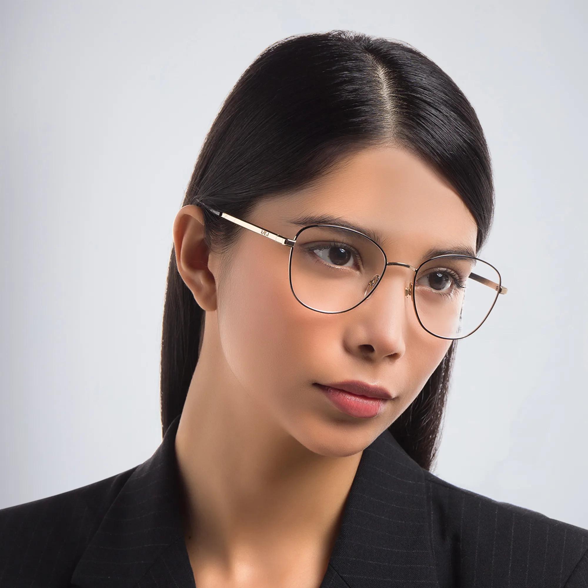 Shop EYE'M Round Eyeglasses in Black online.
