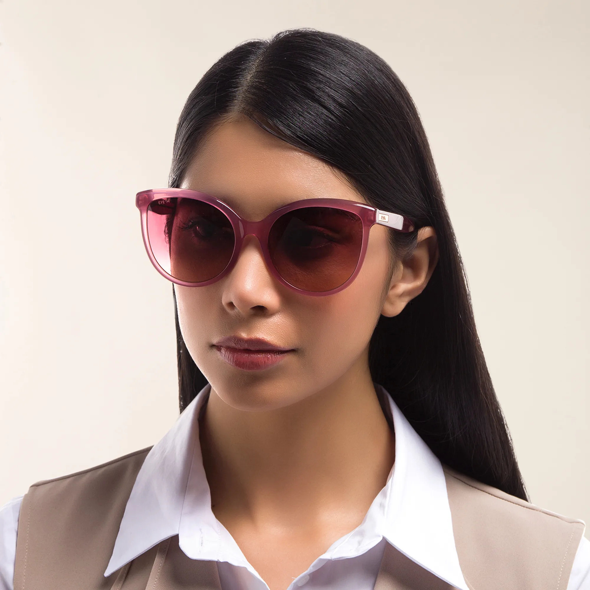 Shop EYE'M Cat Eye Sunglasses in Pink online.