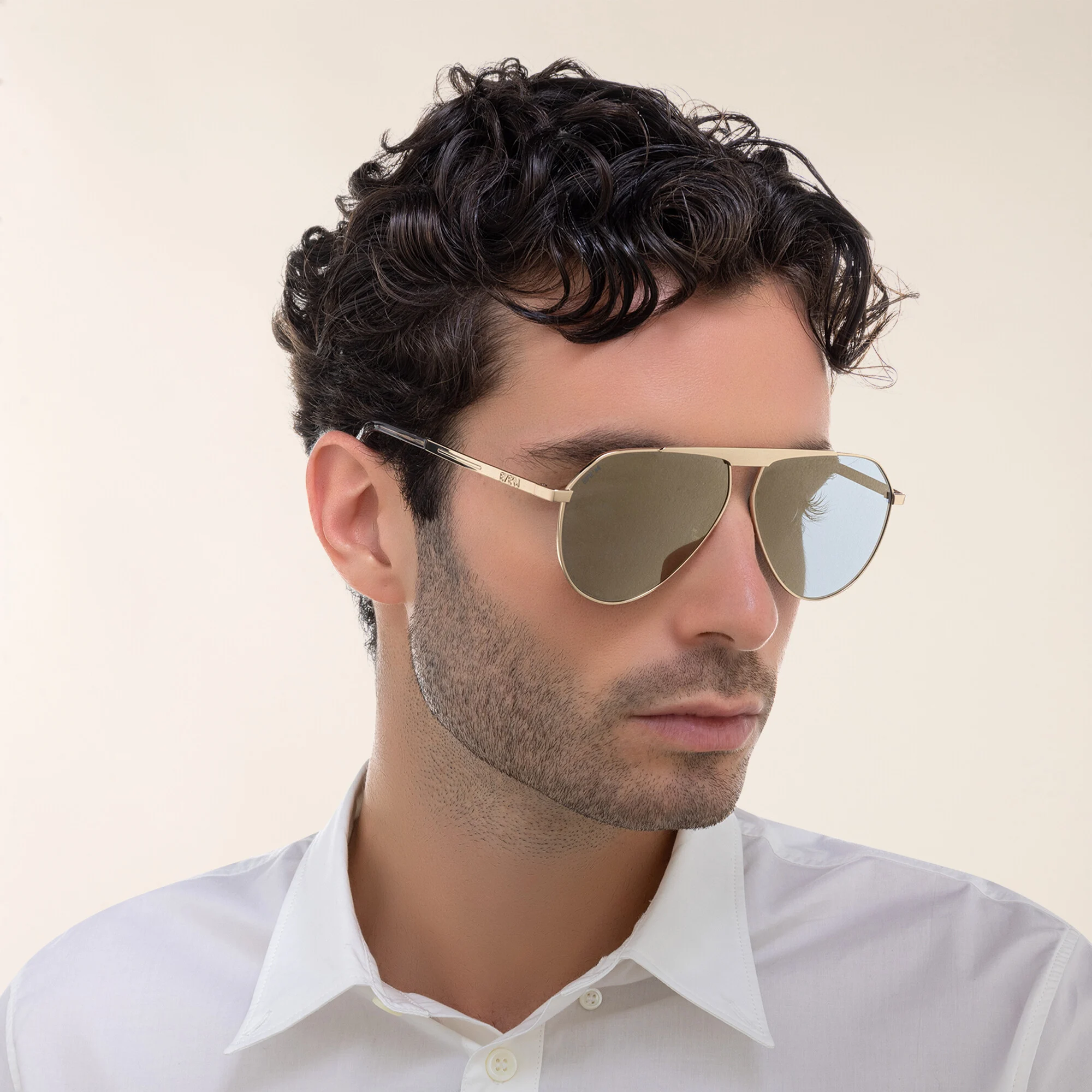 Shop EYE'M Aviator Sunglasses in Gold online.