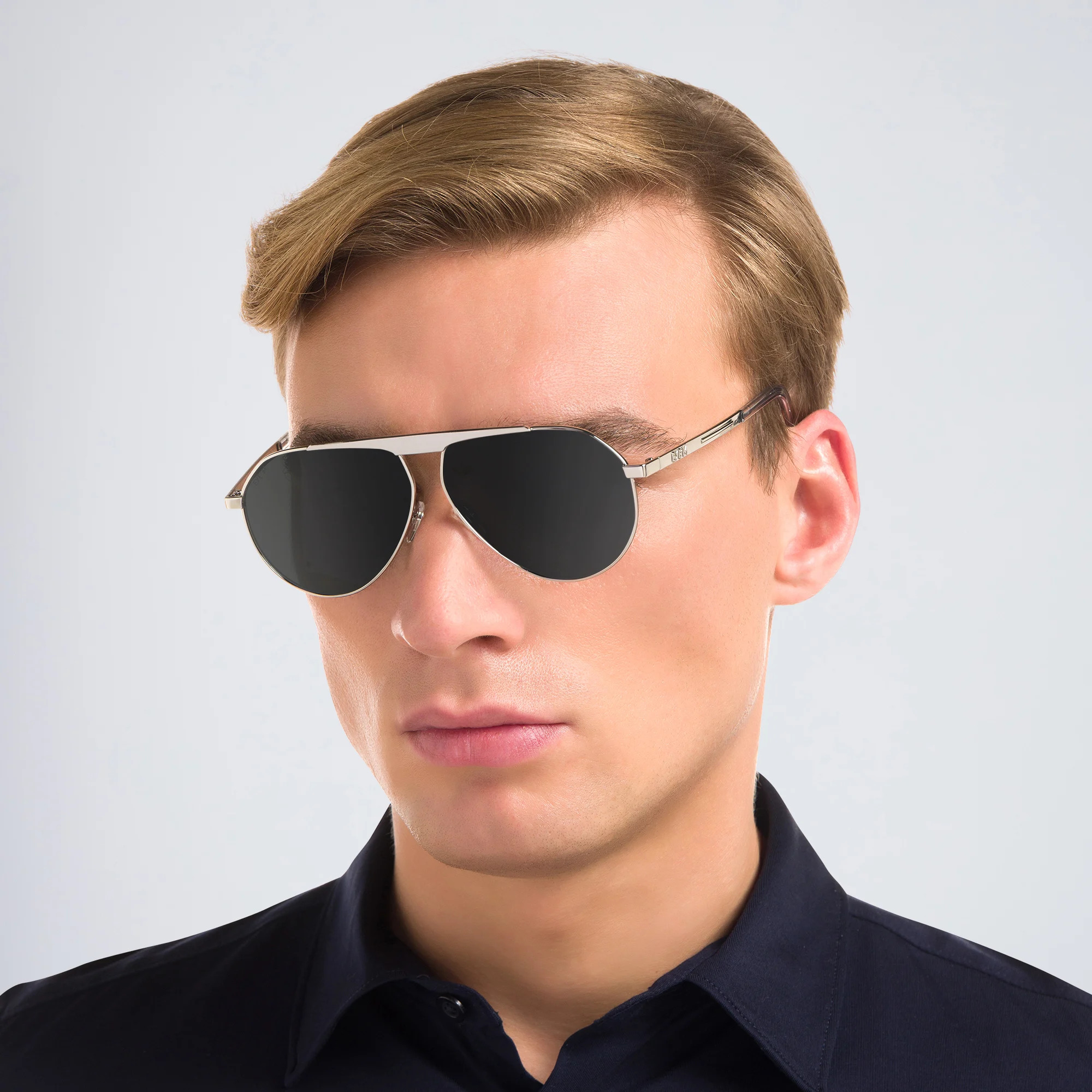 Shop EYE'M Aviator Sunglasses in Silver online.