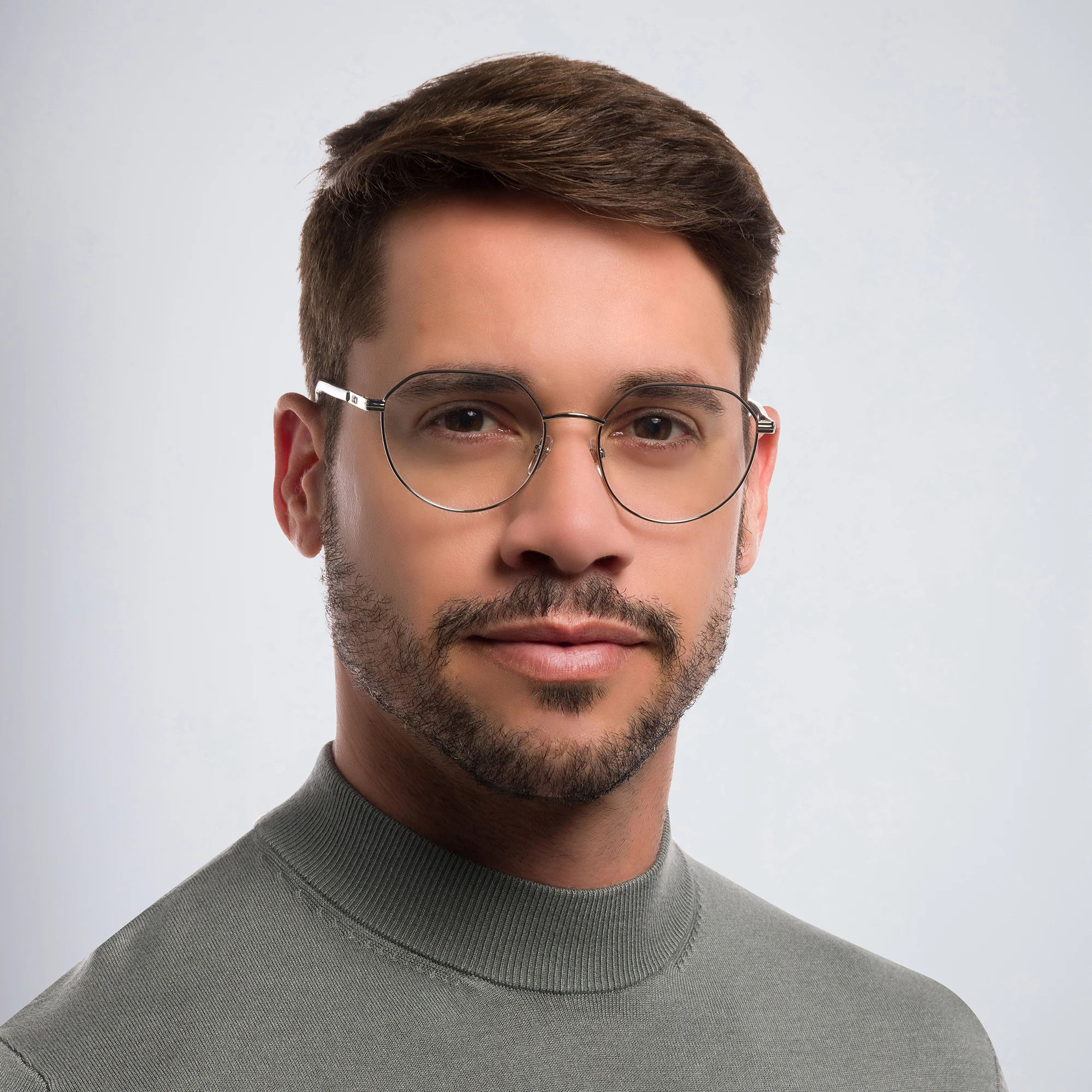 Shop EYE'M Round Eyeglasses in Silver online.