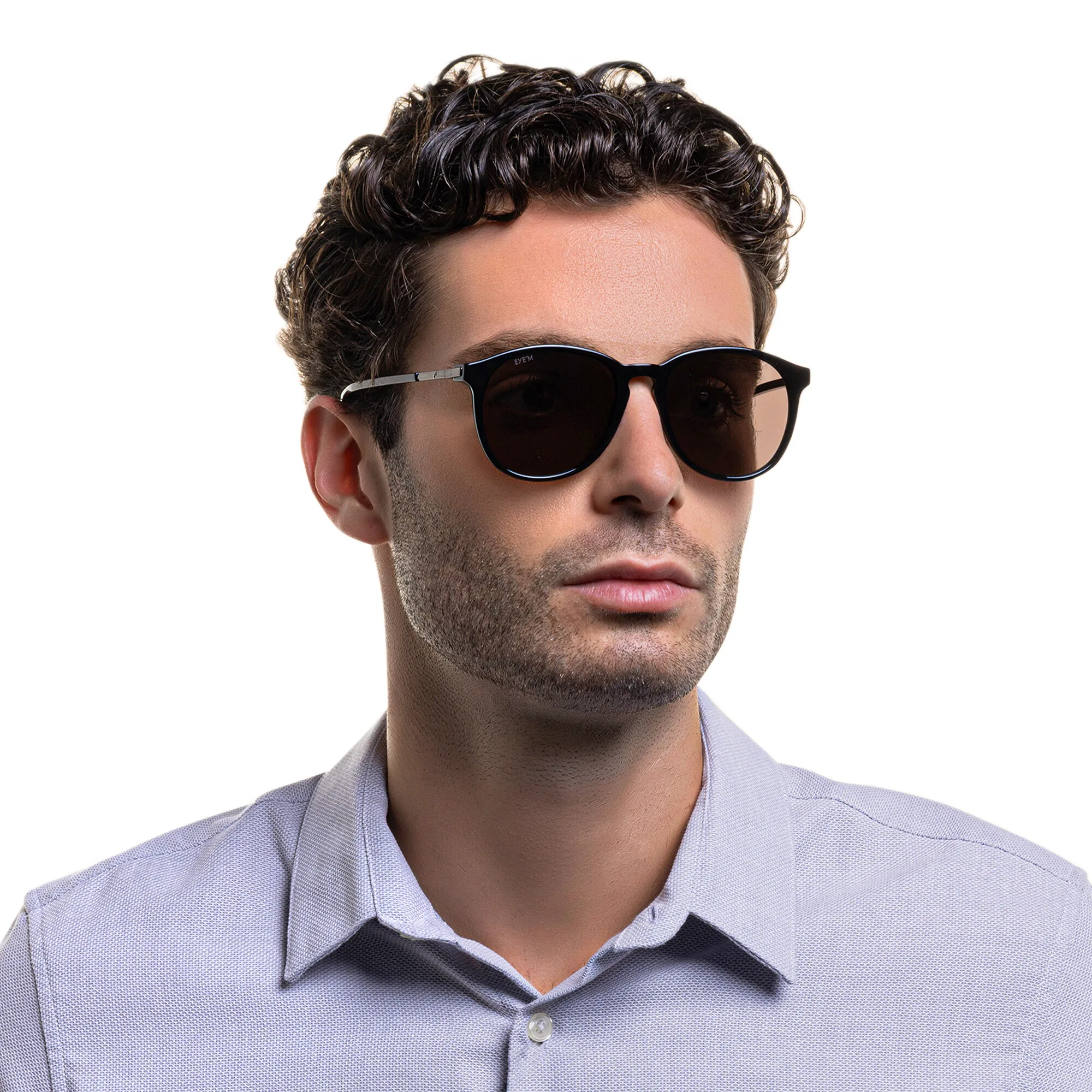 Shop EYE'M Aviator Sunglasses in Black online.