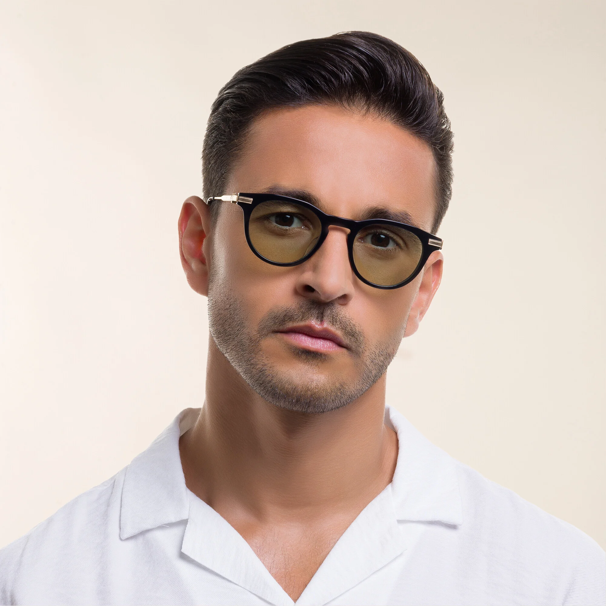 Shop AKONI Gemini Unisex Round Eyeglasses in Black online.