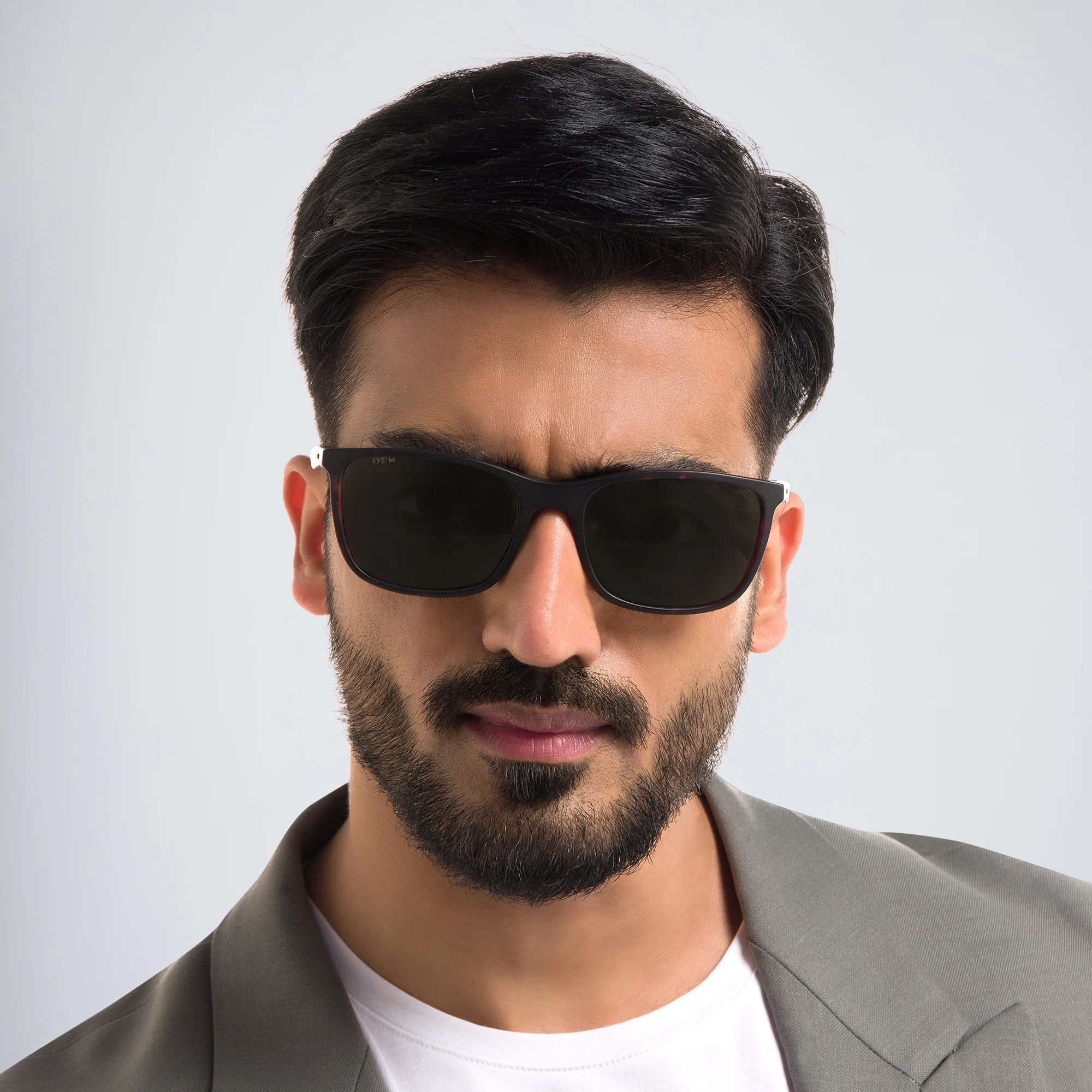 Shop DAVID BECKHAM Square Sunglasses in Havana online.