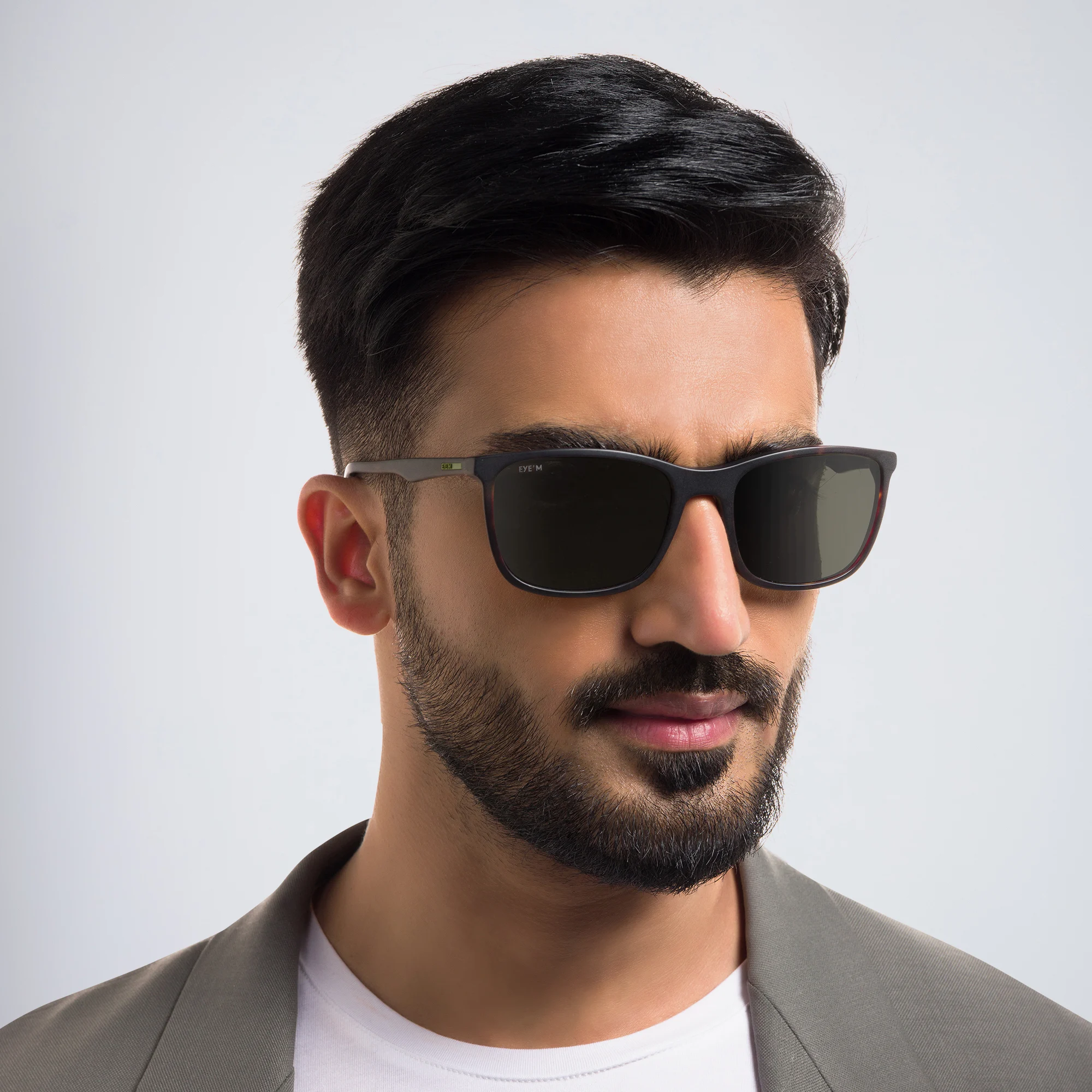 Shop DAVID BECKHAM Square Sunglasses in Havana online.