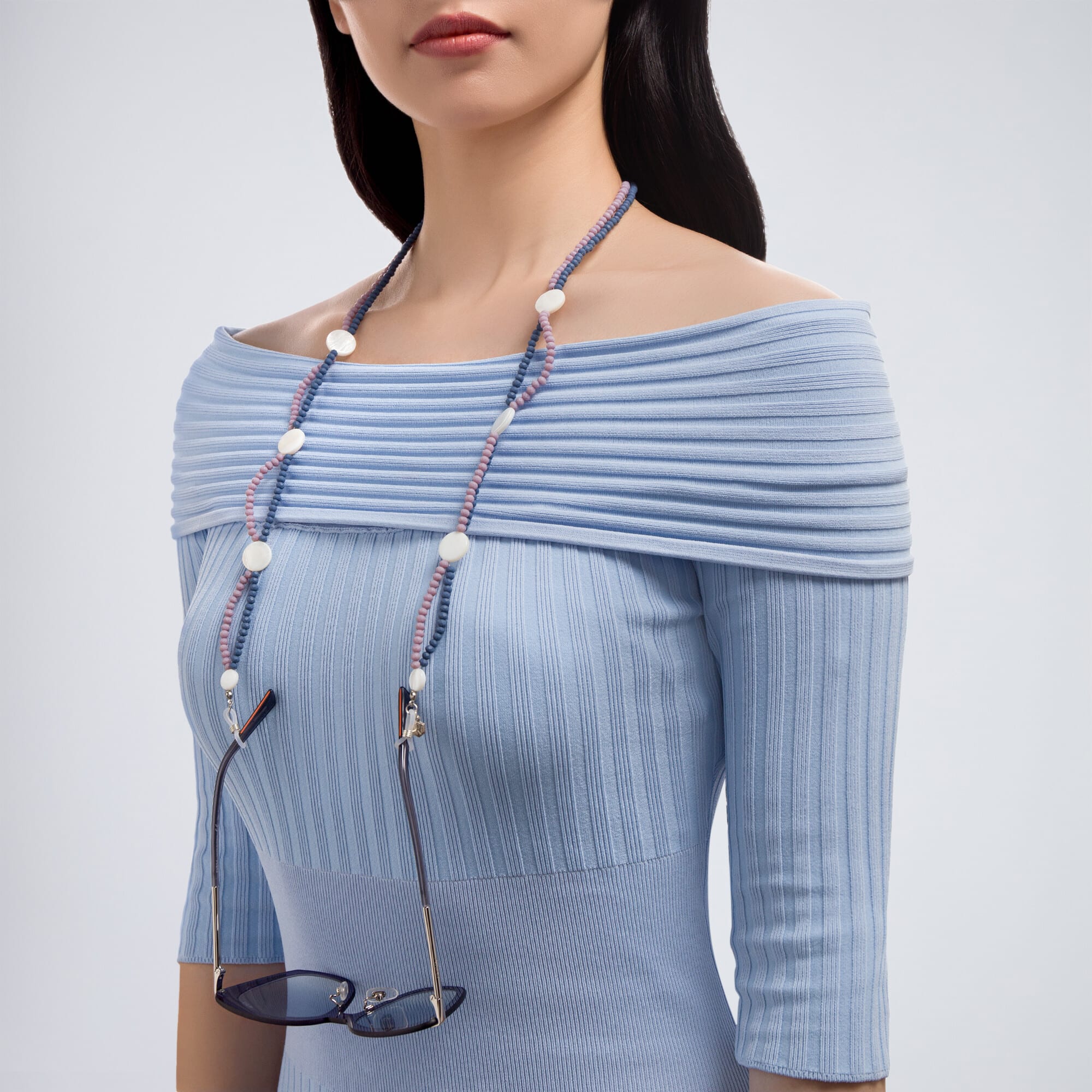 Shop The RICCI DISTRICT Crystals & Mother of Pearl Glasses Chain online.