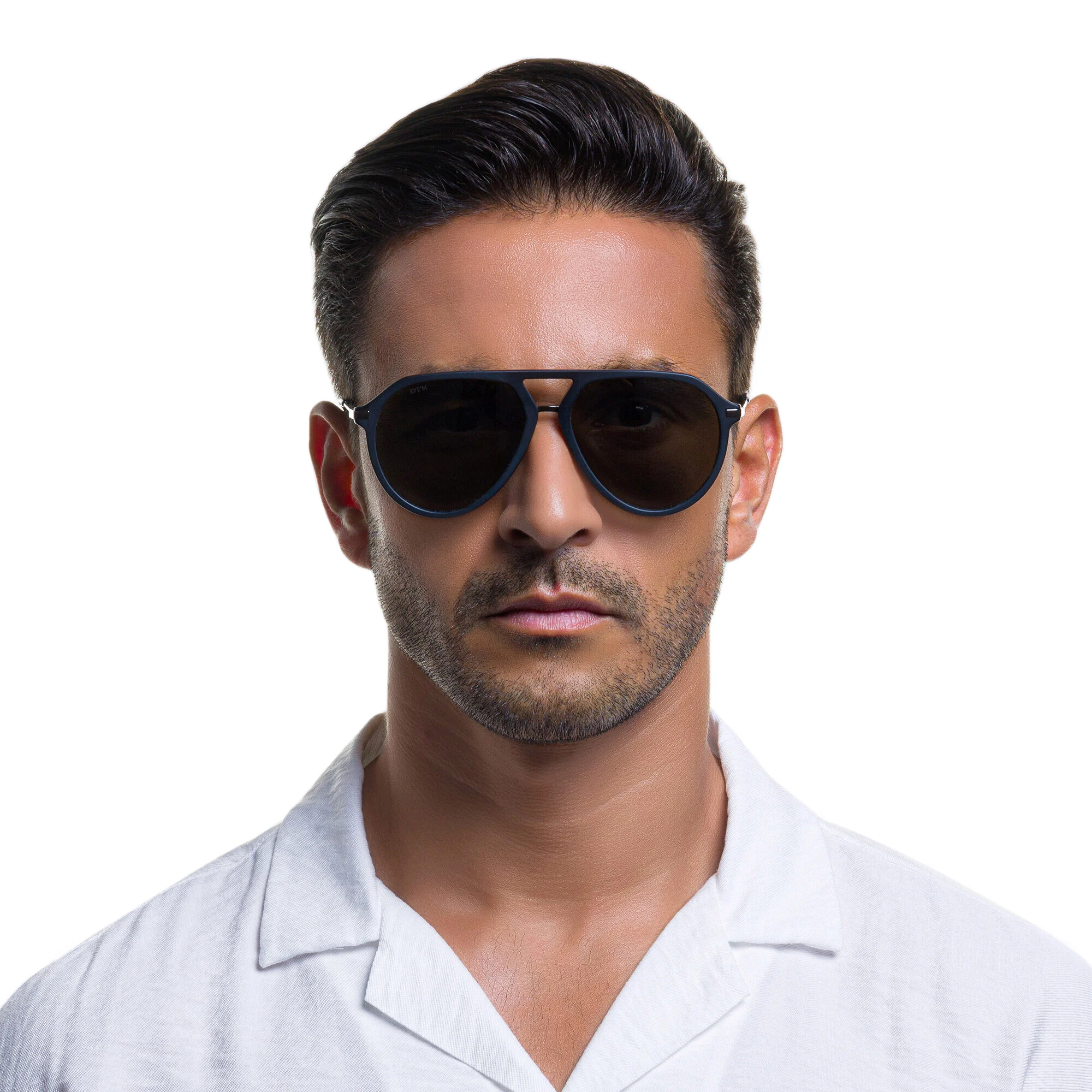 Shop EYE'M Aviator Sunglasses in Black online.