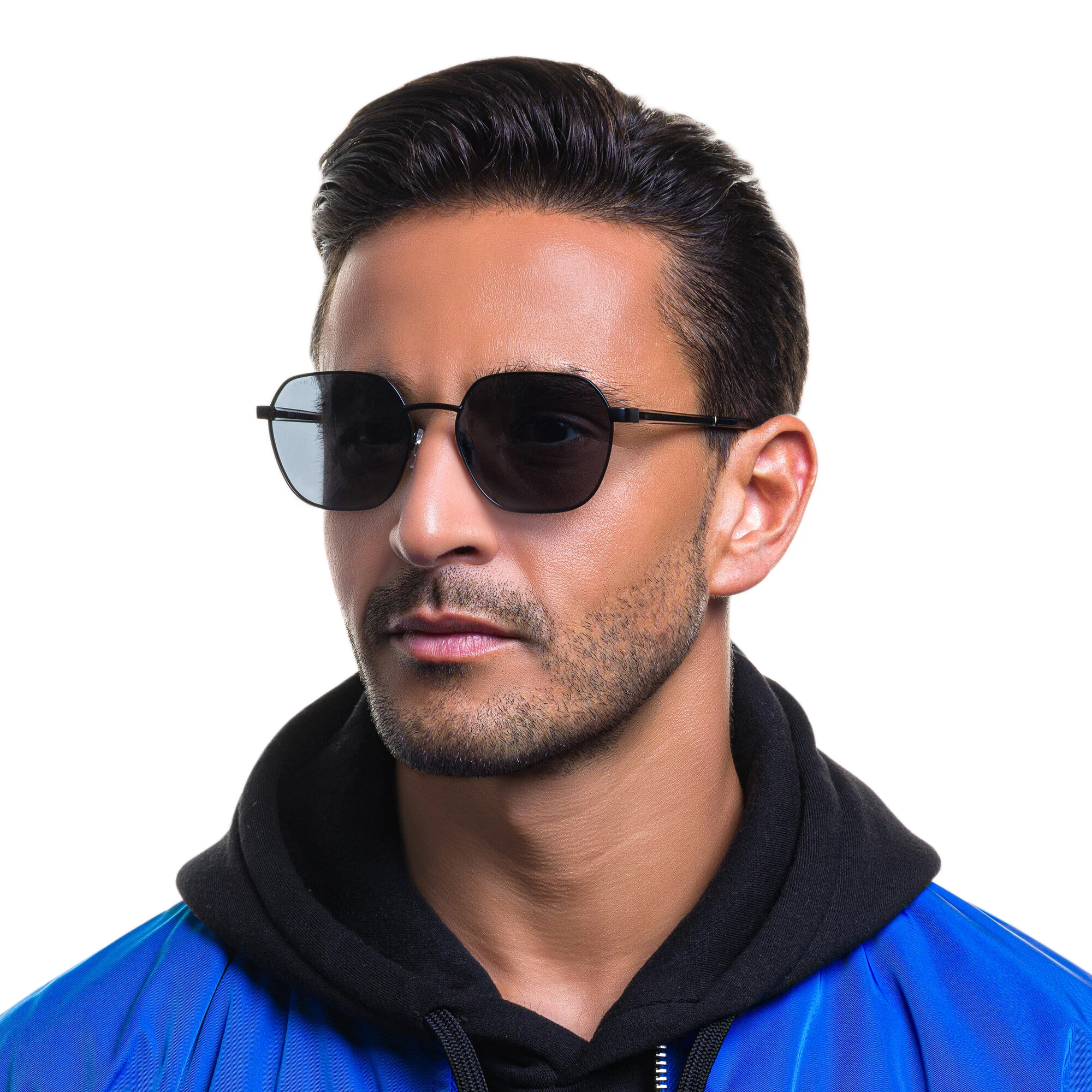 Shop EYE'M Irregular Sunglasses in Black online.