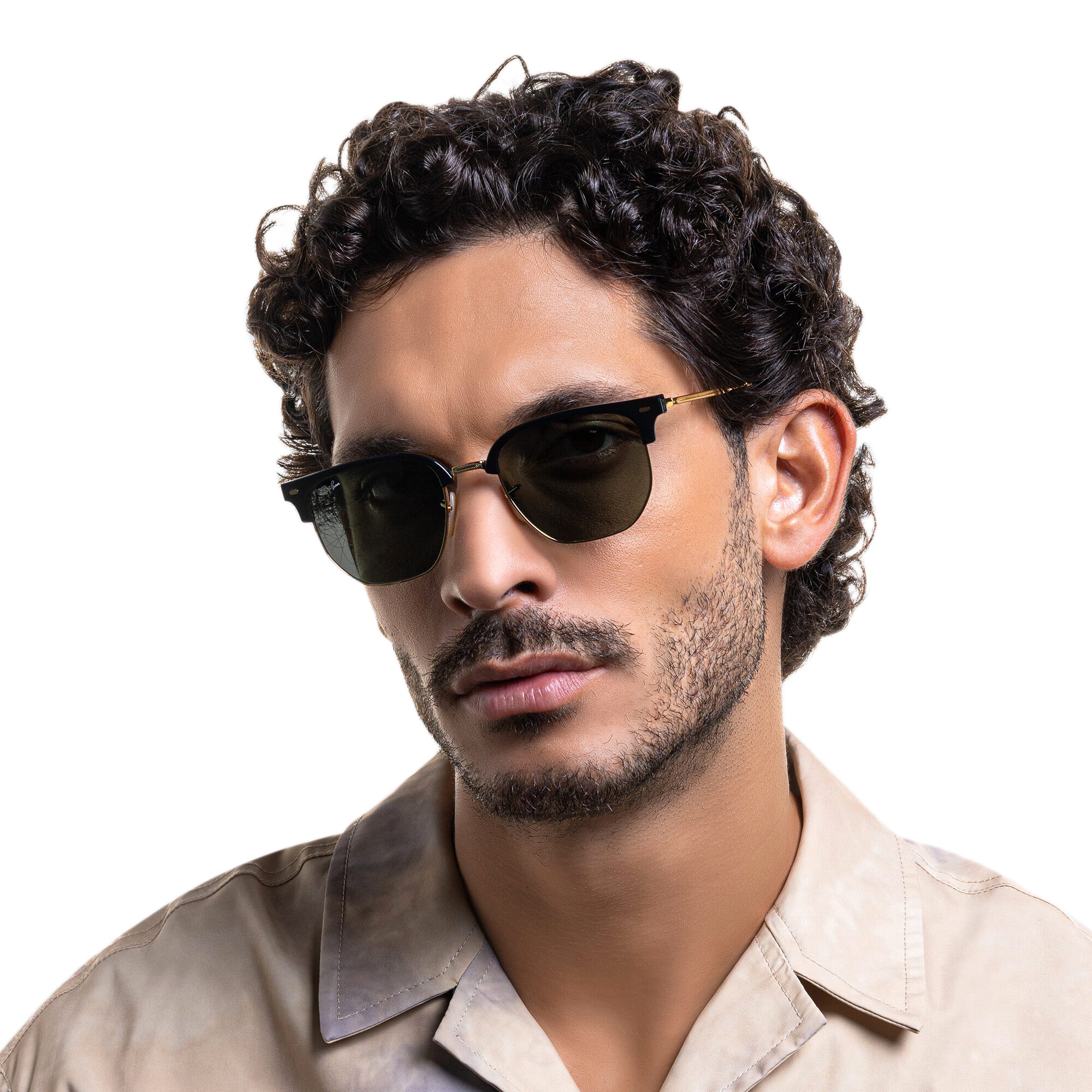تسوق نظارات شمسية نيو كلوب ماستر بإطار غير منتظم للجنسين راي بان بلون أسود على ذهبي أونلاين.