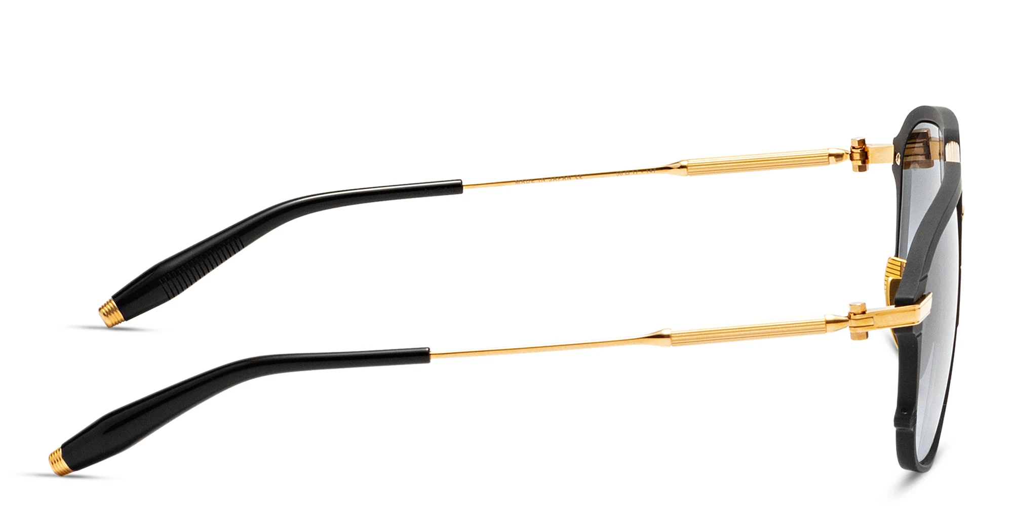 Shop AKONI Aviator Sunglasses in Black online.
