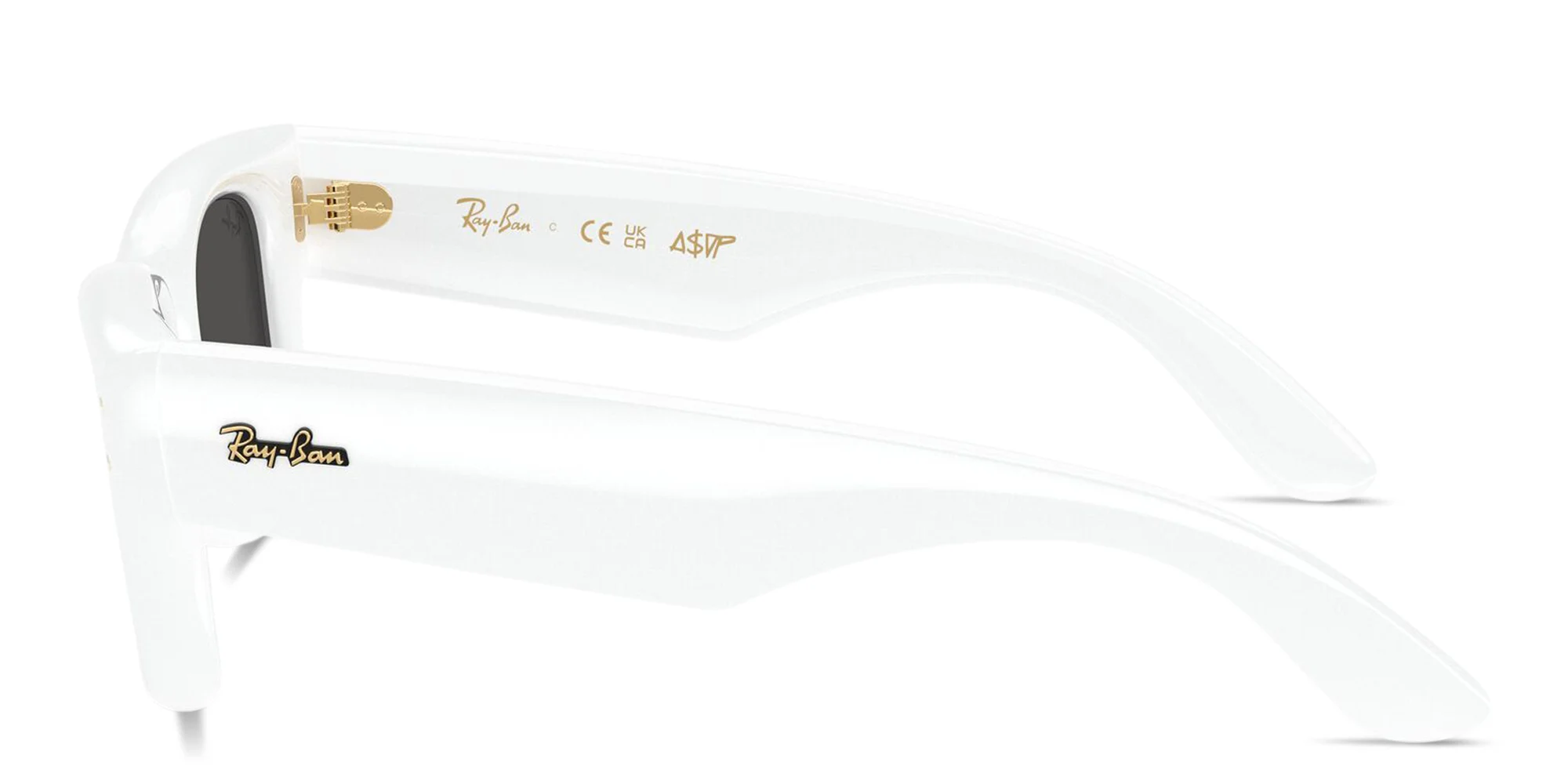 Shop Ray-Ban Wayfarer Puffer Unisex Square Sunglasses in White online.