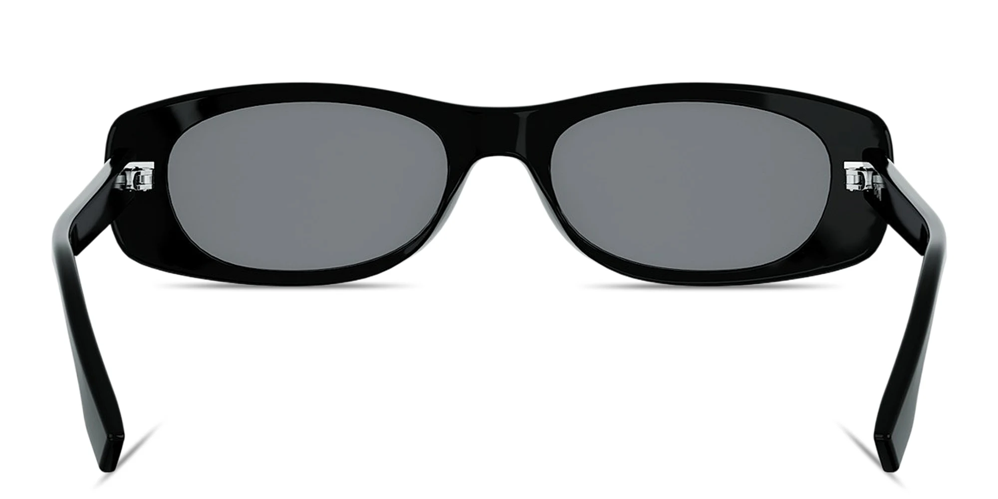 Shop FENDI FF Squared Oval Sunglasses in Black online.
