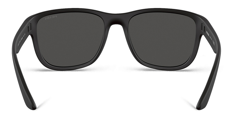 تسوق نظارة شمسية بإطار بيلو برادا لينيا روسا بلون أسود أونلاين.