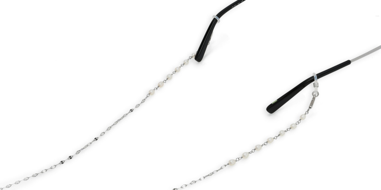 تسوق سلسلة نظارات باللؤلؤ يو أوبتيك بلون أبيض أونلاين.