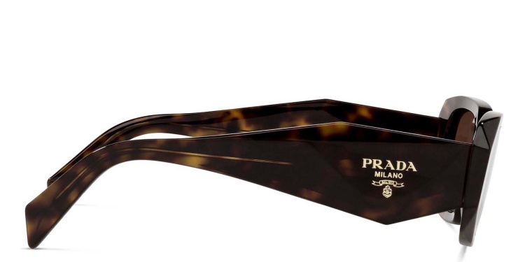 تسوق نظارة شمسية بإطار مستطيل برادا بلون تورتويز أونلاين.