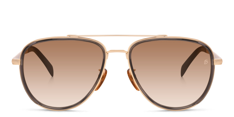 تسوق نظارة شمسية بإطار بيلوت ديفيد بيكهام بلون ذهبي أونلاين.