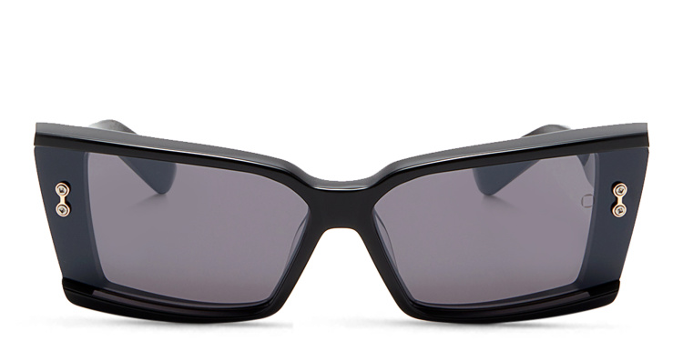 Shop AKONI Lynx Wide Cat Eye Sunglasses in Black online.