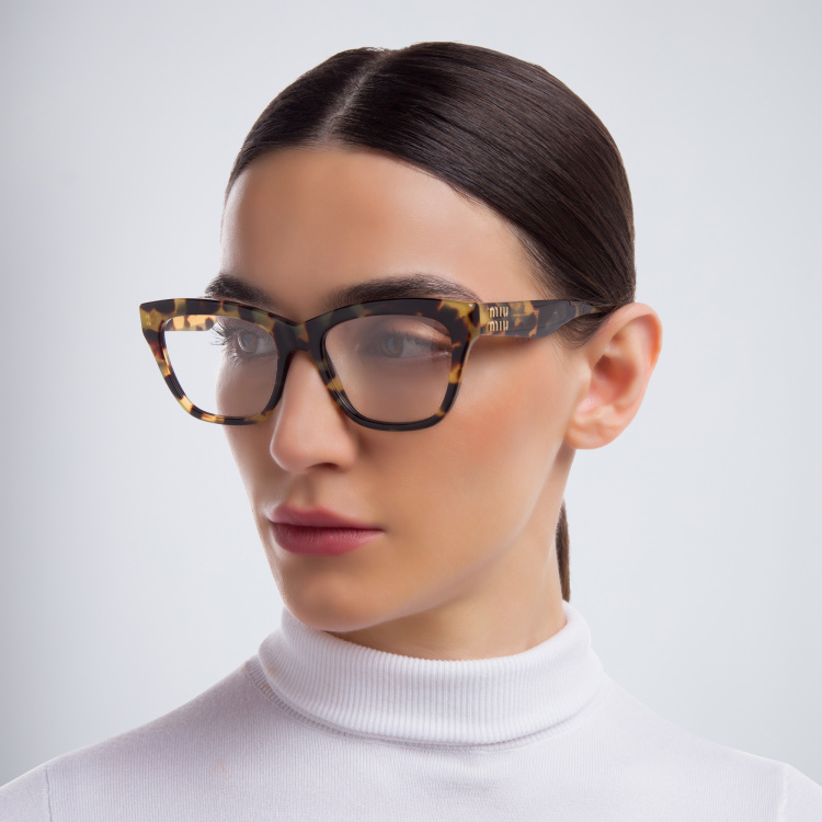 تسوق نظارة طبية بإطار مربع ميو ميو بلون مموه أونلاين.