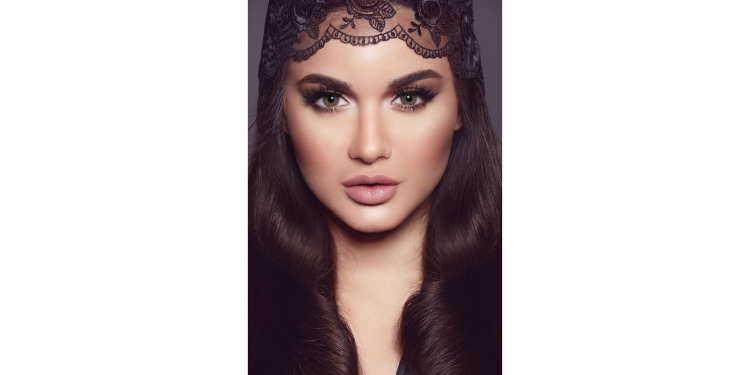 تسوق عدسات لاصقة ملوّنة للإستخدام الشهري - ترافل ديفا بلون بني أونلاين.