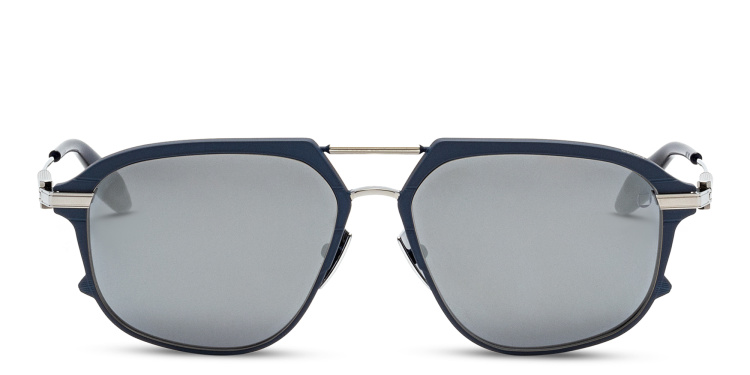 Shop AKONI Aviator Sunglasses in Black online.