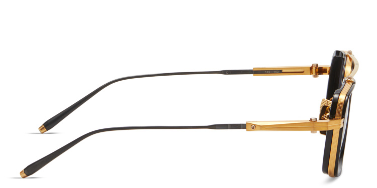 Shop AKONI Unisex Square Sunglasses in Black online.