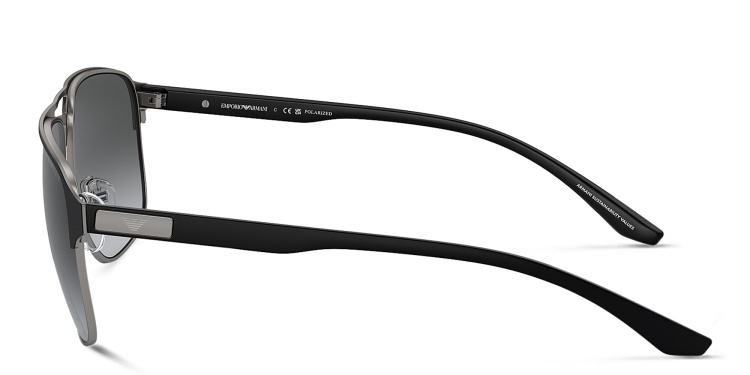 تسوق نظارات شمسية بيلوت امبوريو أرماني بلون رصاصي أونلاين.