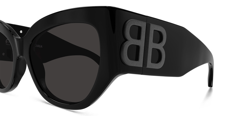 تسوق نظارات شمسية بوسي طراز كات آي بالينسياغا بلون أسود أونلاين.