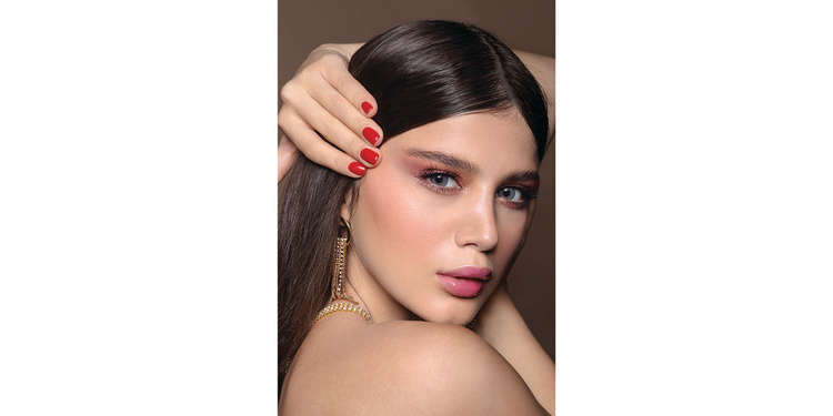 Shop DAHAB 1-Day Color Contact Lenses - Solitaire in Blue online.