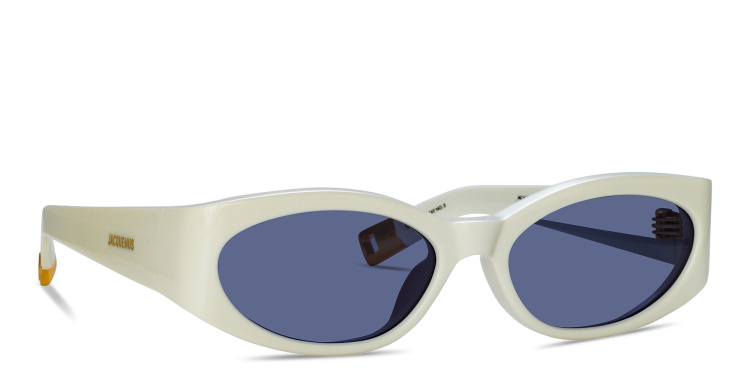Shop JACQUEMUS Ovalo Oval Sunglasses in White online.