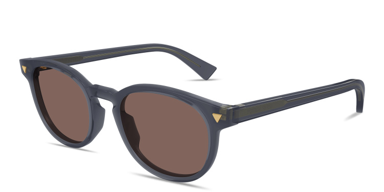Shop BOTTEGA VENETA Triangle Stud Panthos Sunglasses in Grey online.