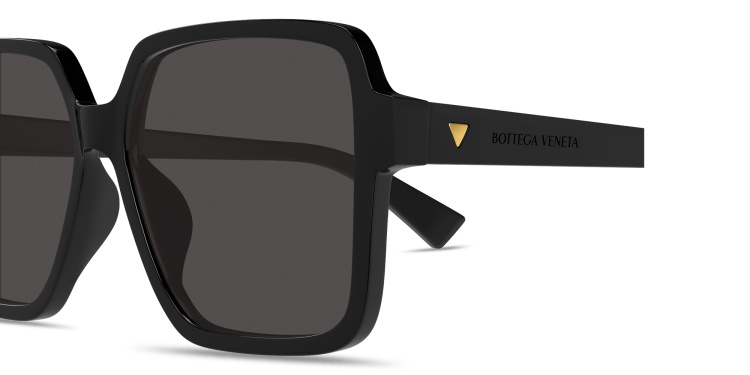 Shop BOTTEGA VENETA Triangle Stud Oversized Square Sunglasses in Black online.