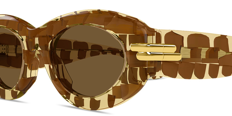 تسوق نظارات شمسية بيضاوية بشريط العلامة السميك بوتيغا فينيتا بلون بني أونلاين.