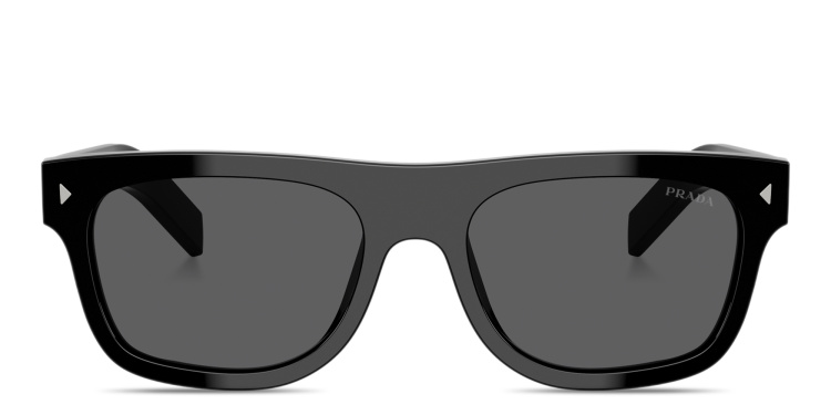 تسوق نظارات شمسية مربّعة بالشعار المنقوش برادا بلون أسود أونلاين.
